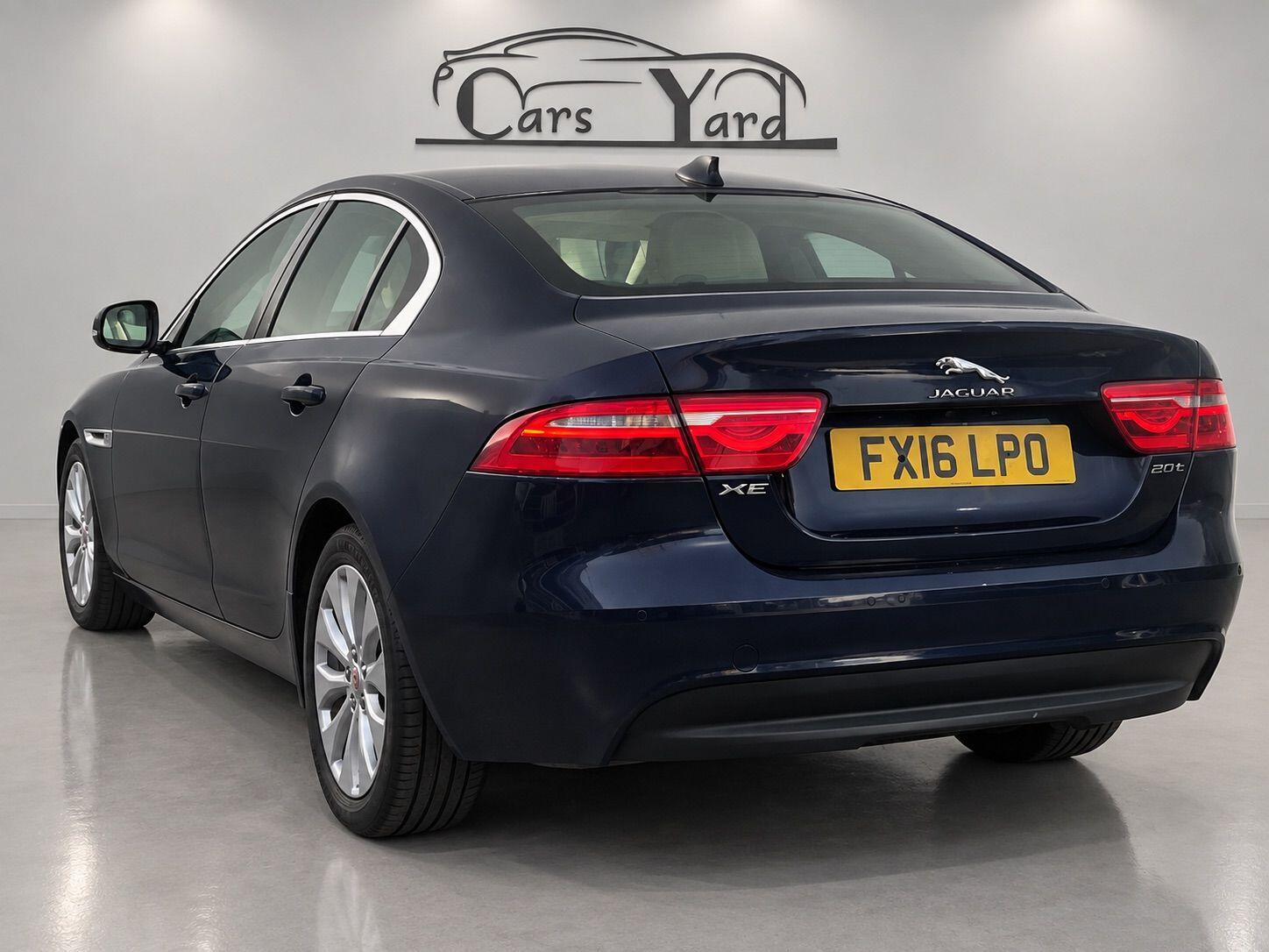 Jaguar Xe view 9