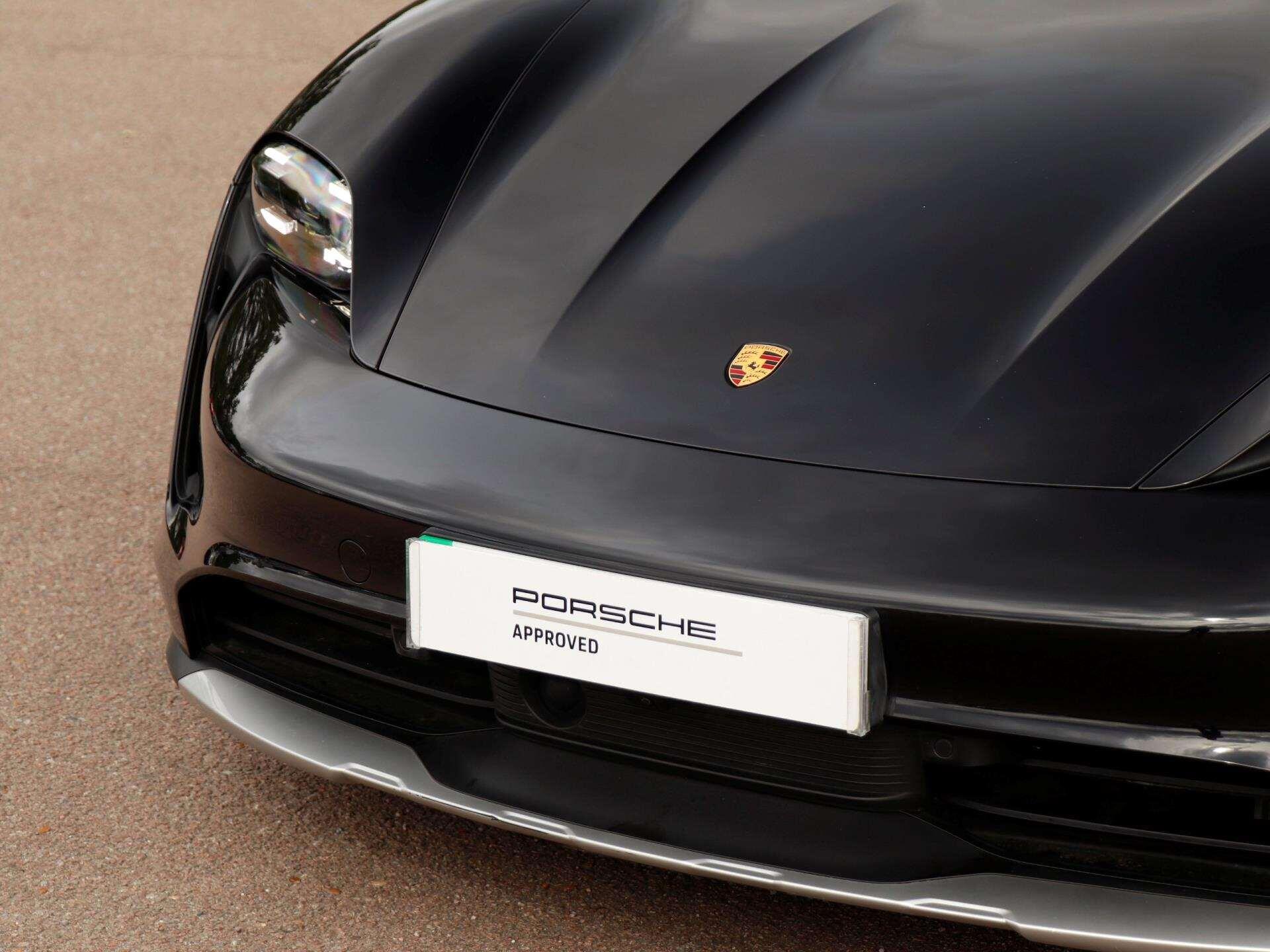Porsche Taycan view 31