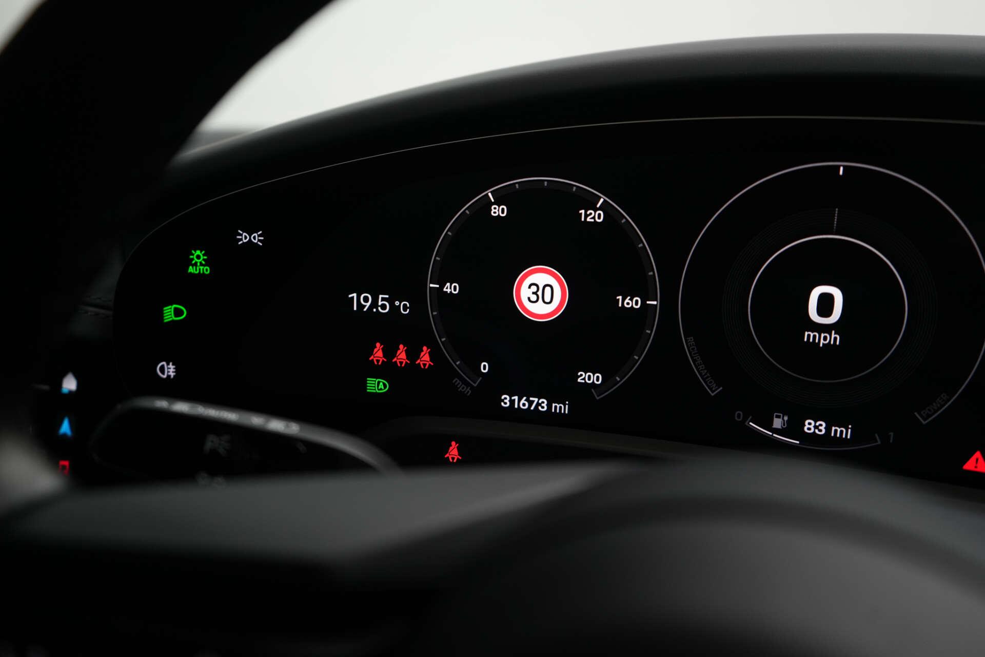 Porsche Taycan view 41