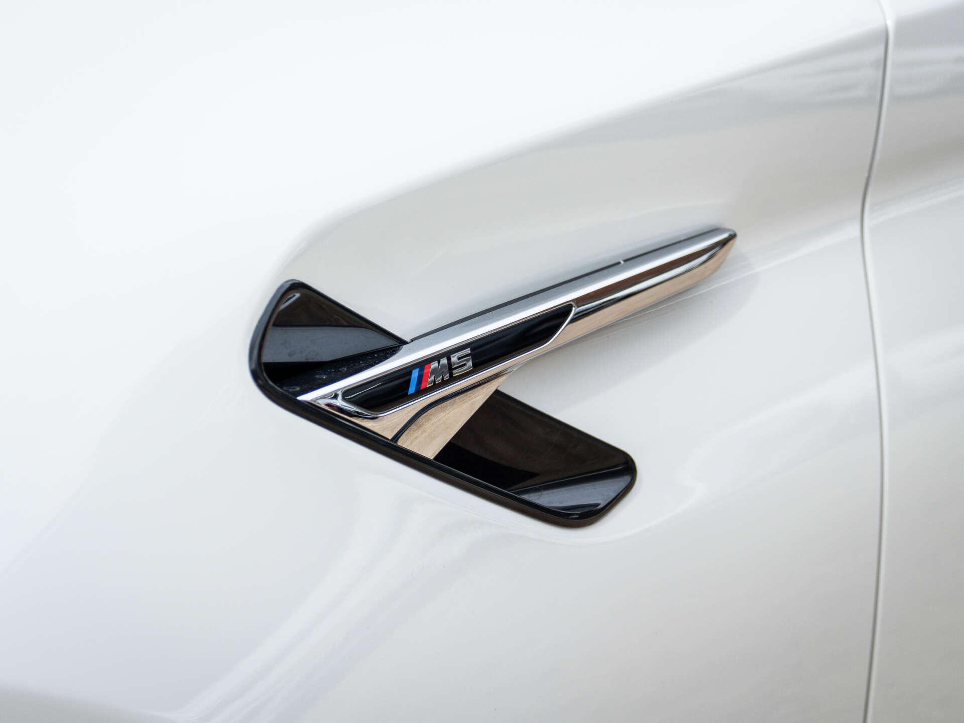 BMW M5 view 13