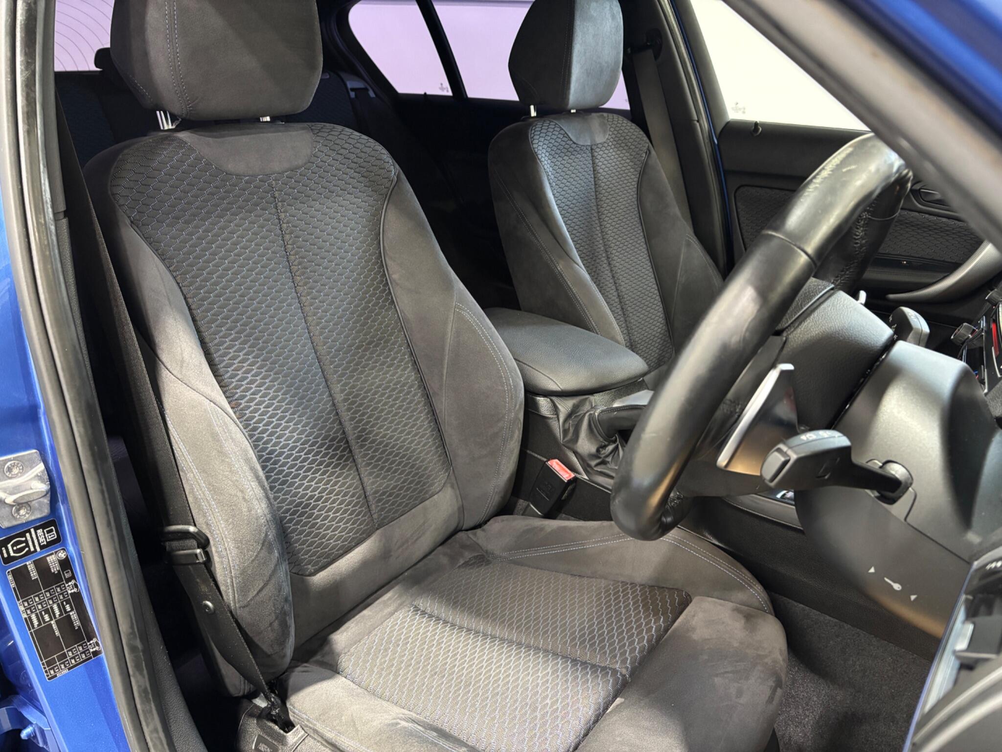 BMW 1 Series view 29