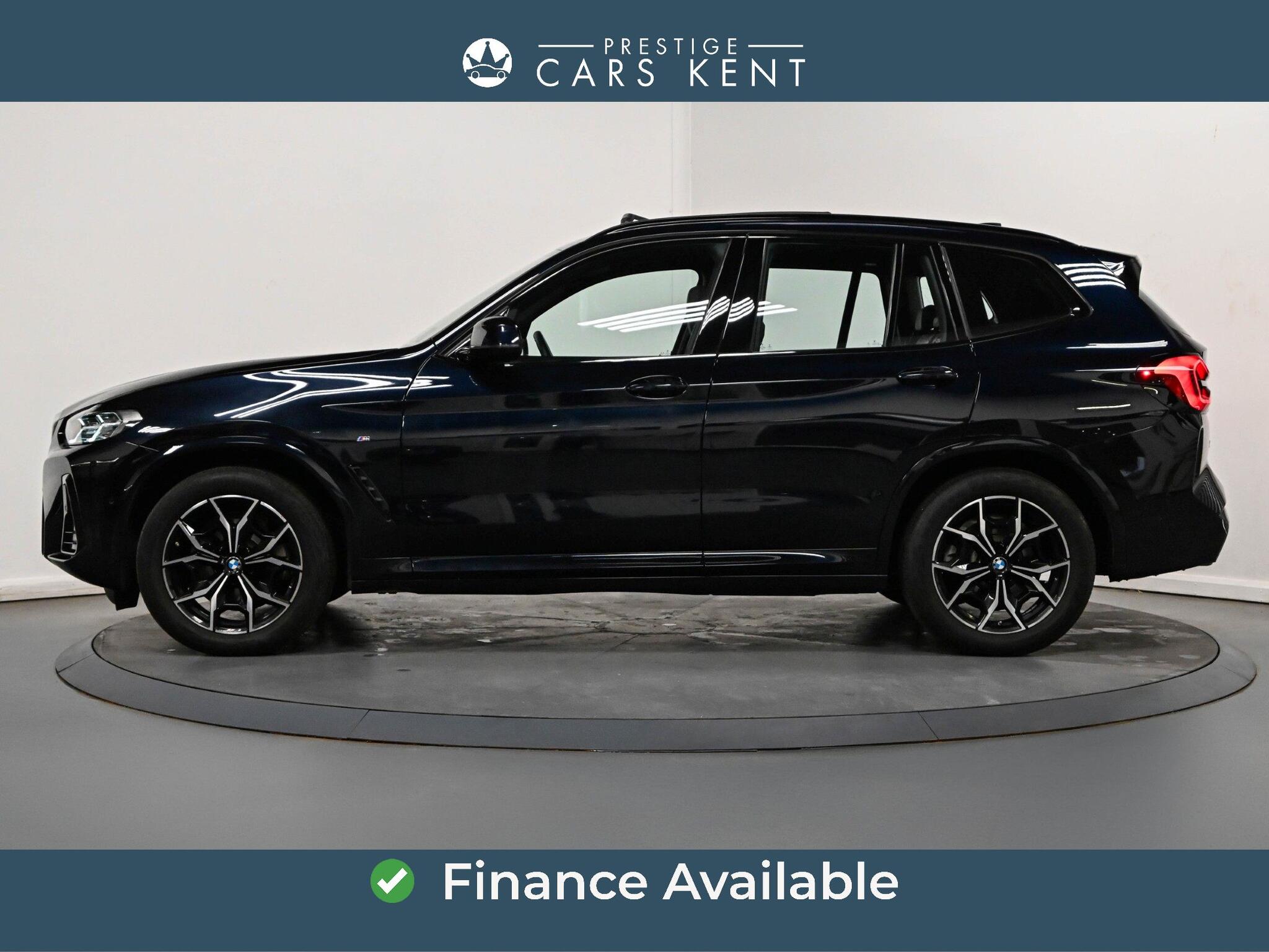 BMW X3 view 4