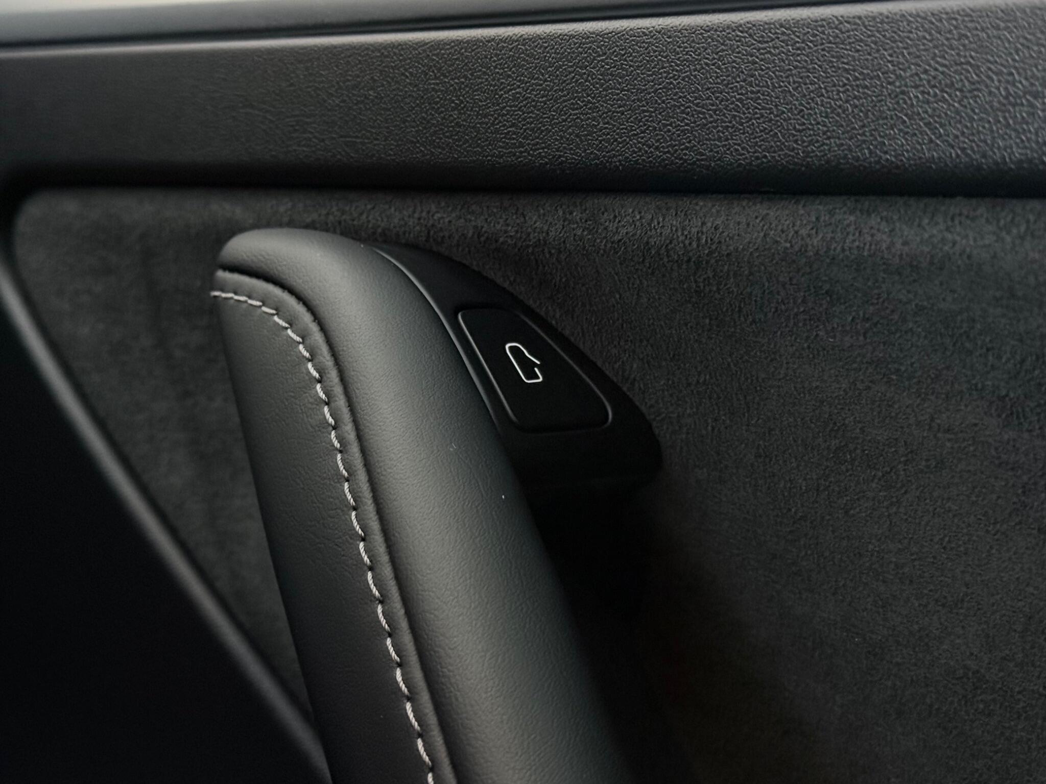 Tesla Model Y view 20