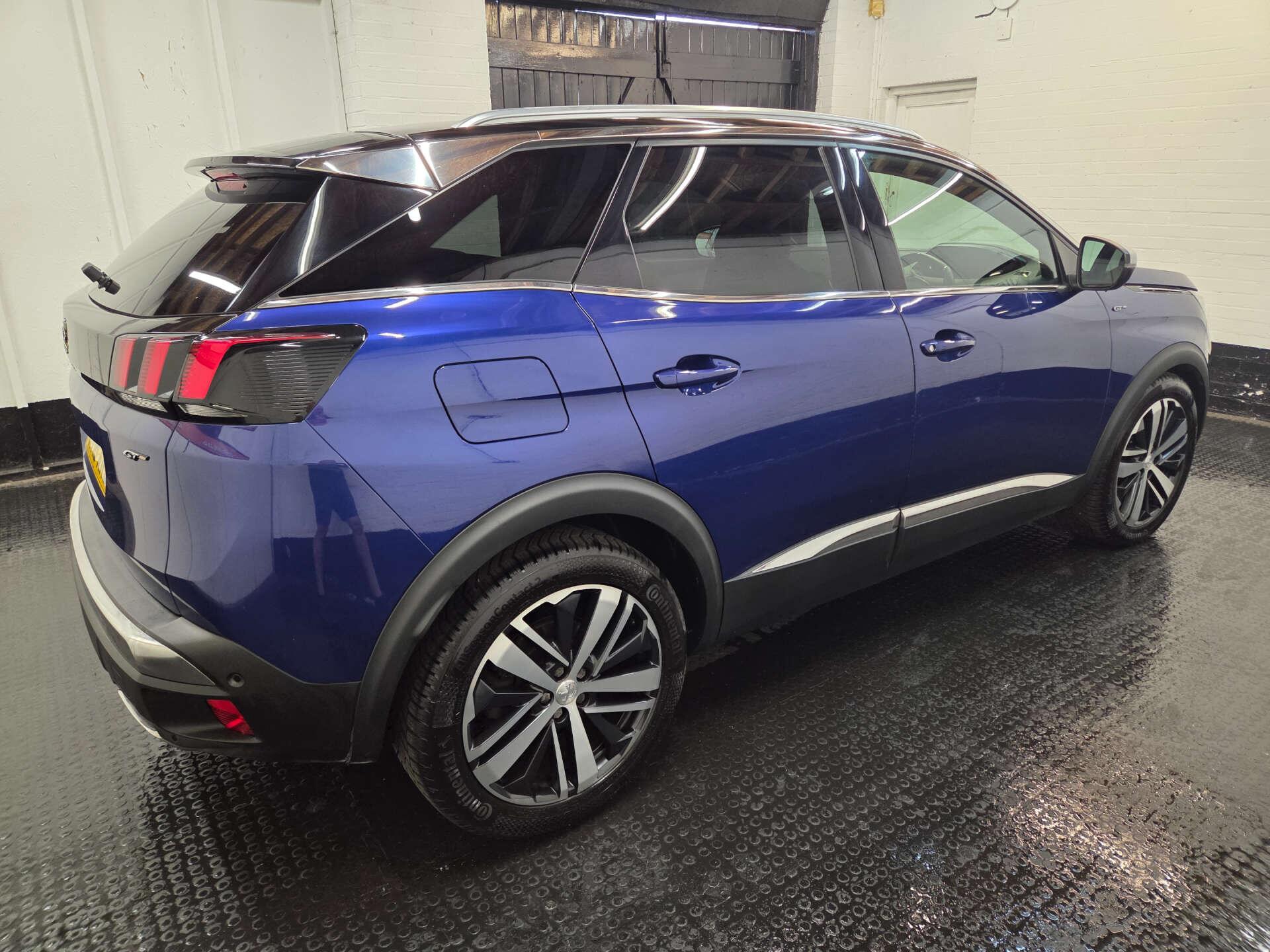 Peugeot 3008 view 34
