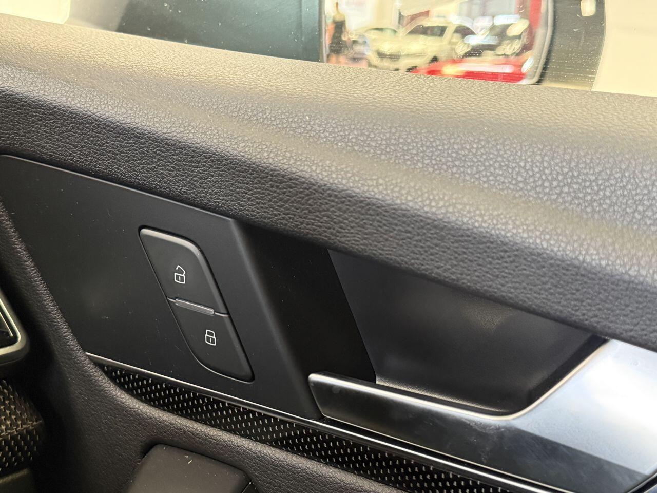 Audi SQ5 view 46