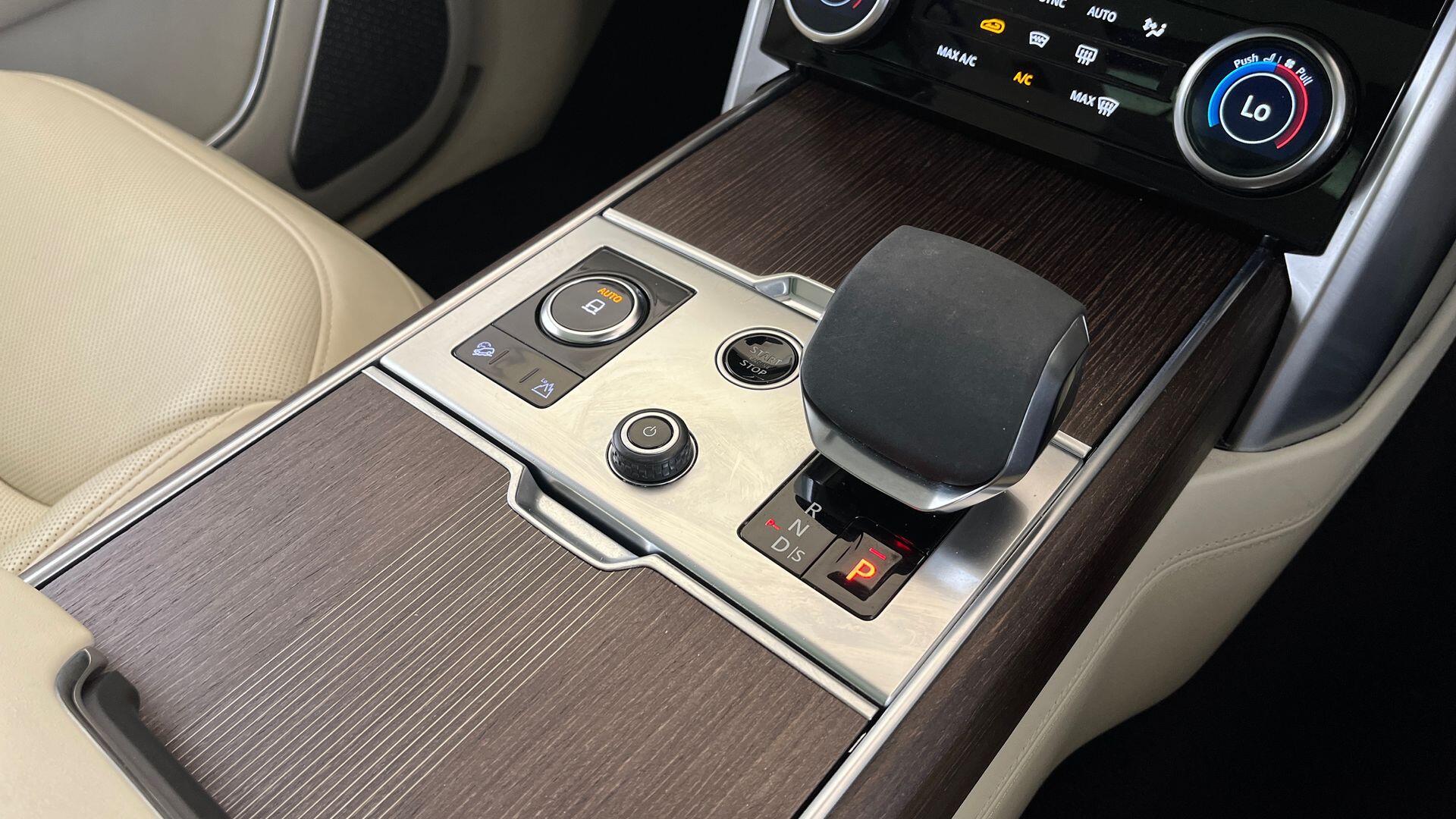 Land Rover Range Rover view 13