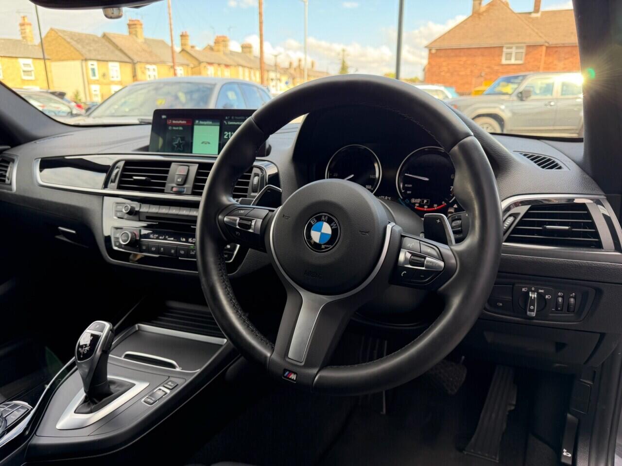 BMW 1 Series view 13