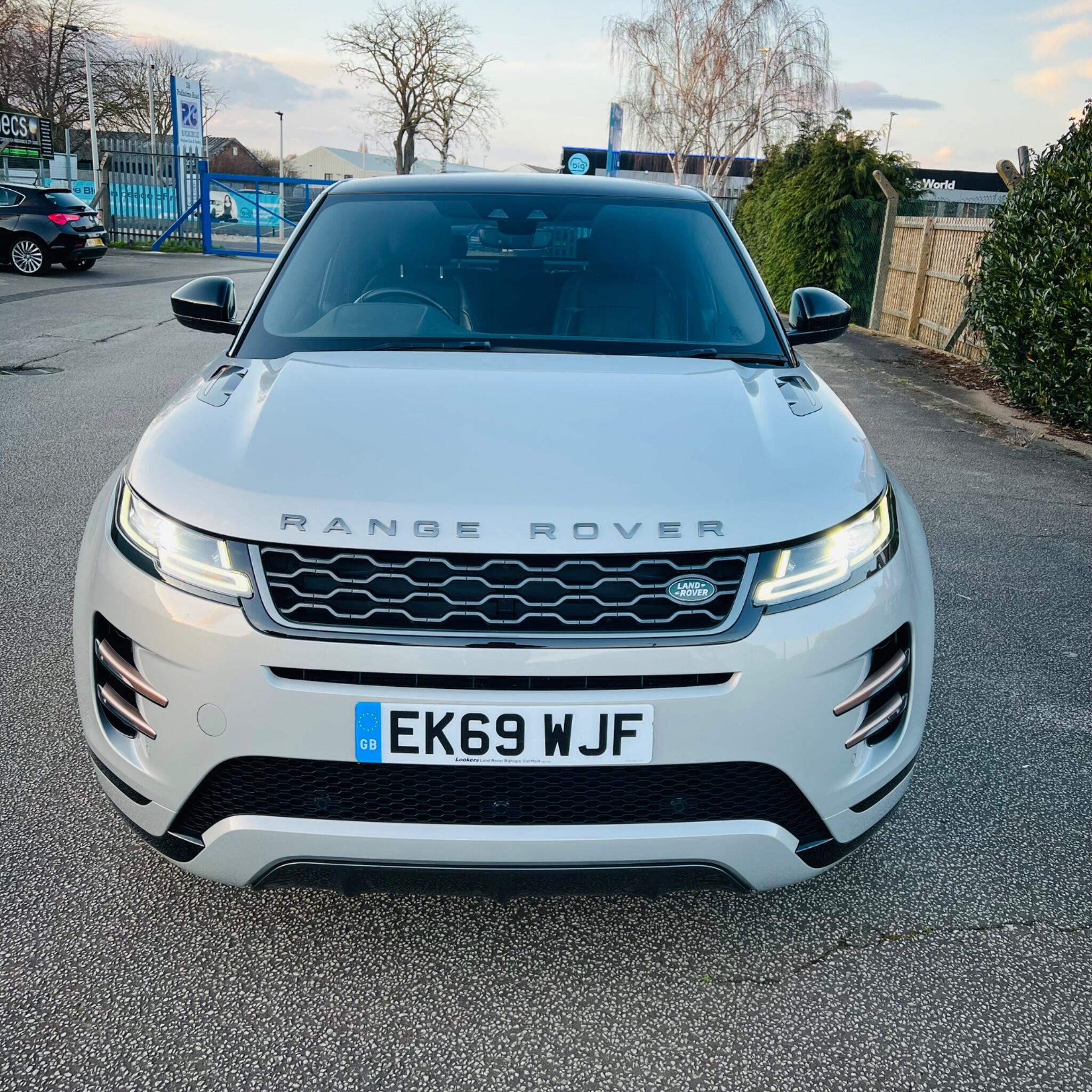 Land Rover Range Rover Evoque view 4