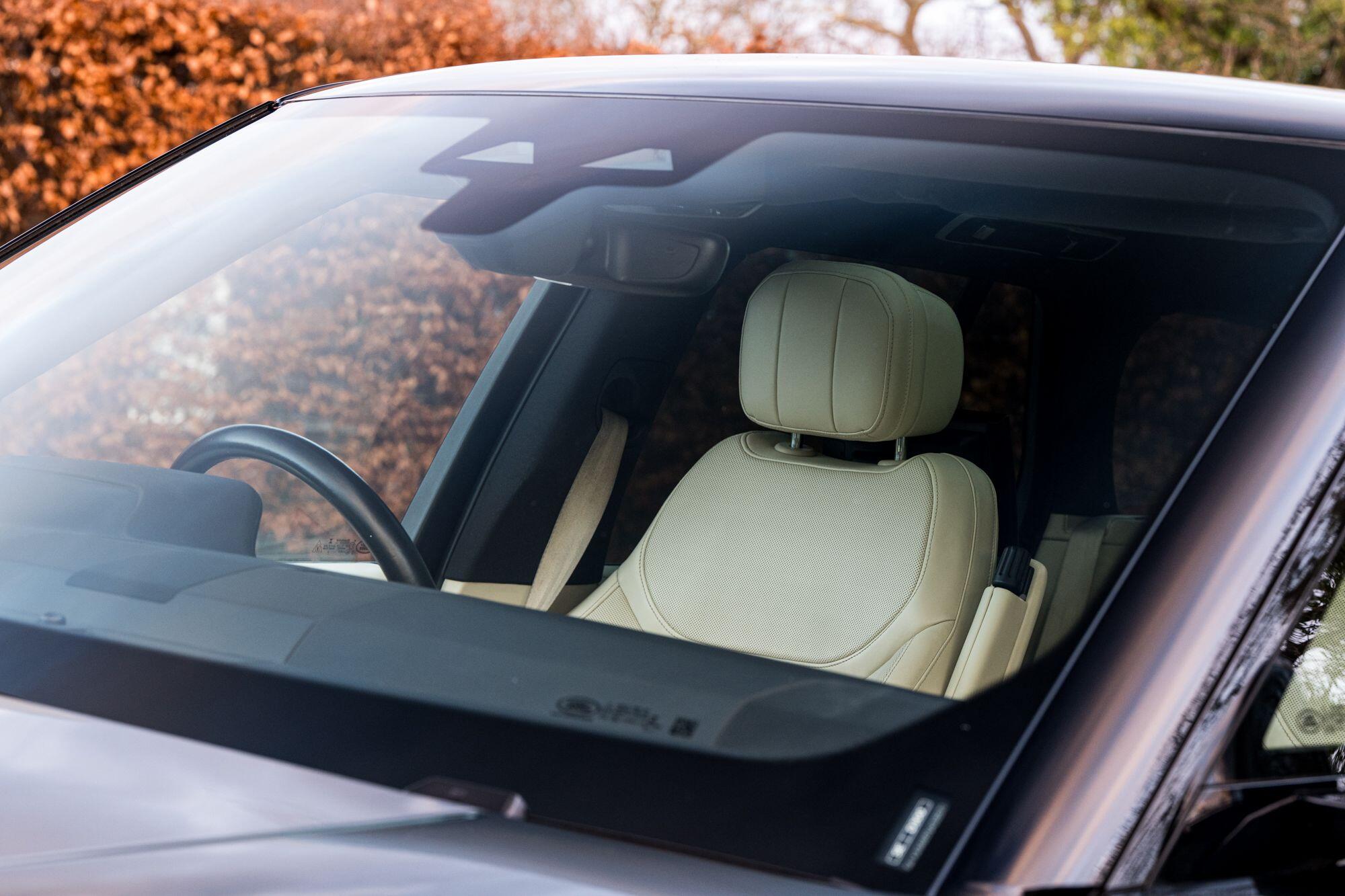 Land Rover Range Rover view 16