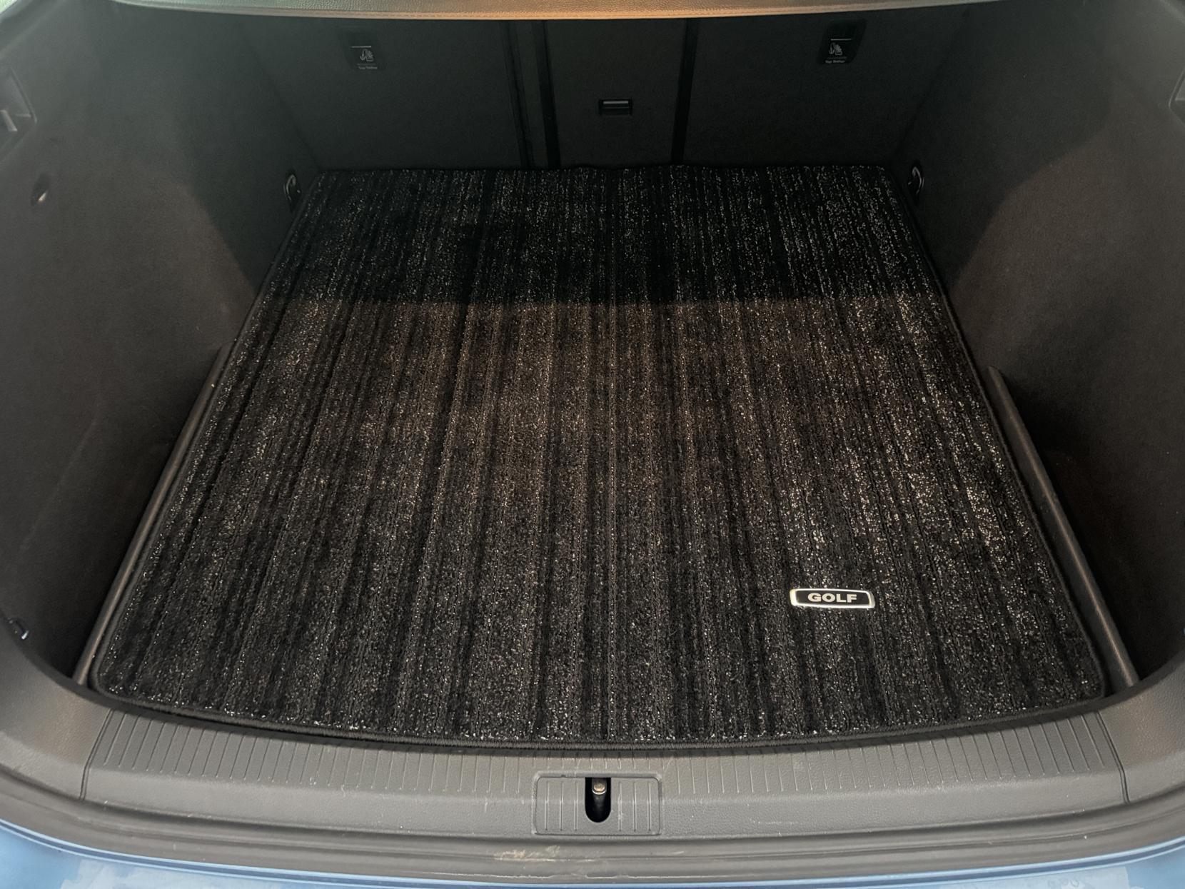 Volkswagen Golf view 69