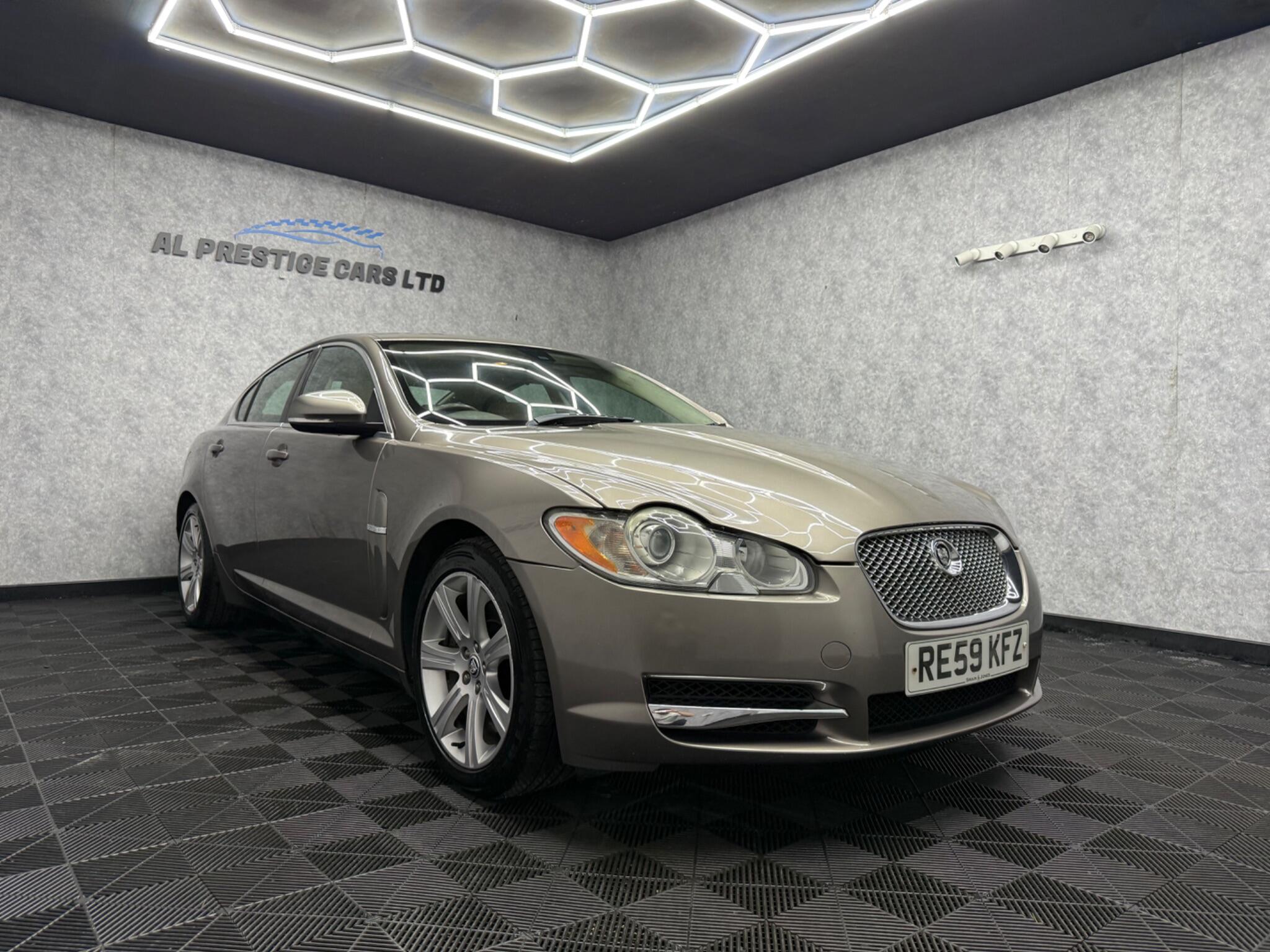 Jaguar XF view 5
