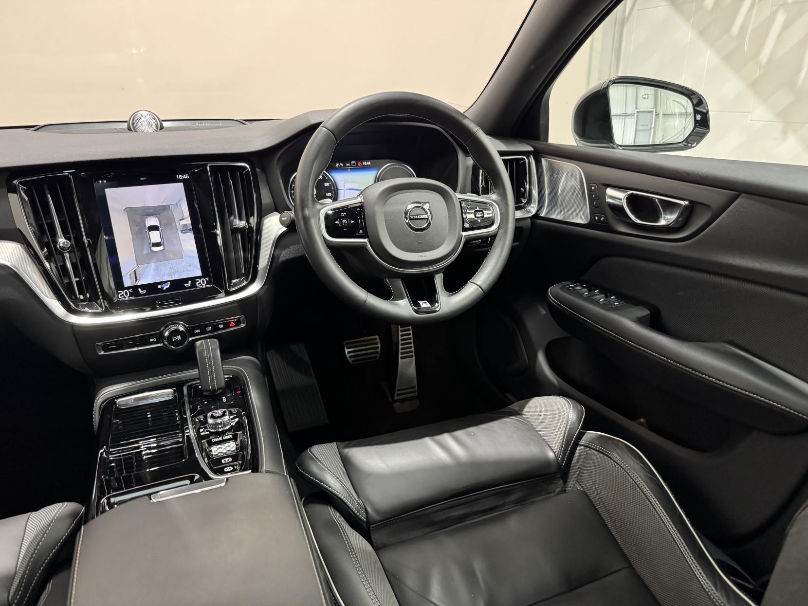 Volvo S60 view 22