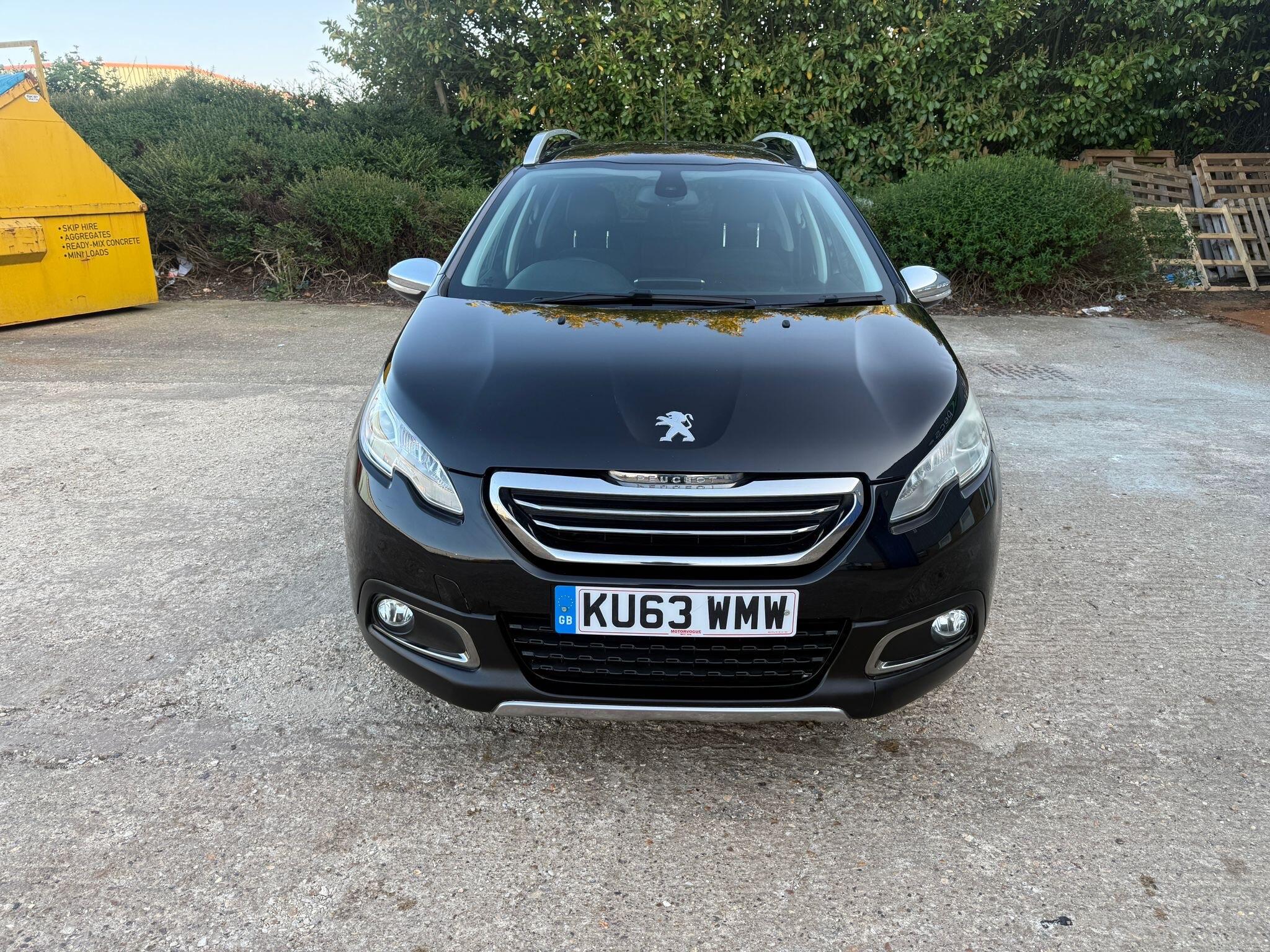 Peugeot 2008 view 9