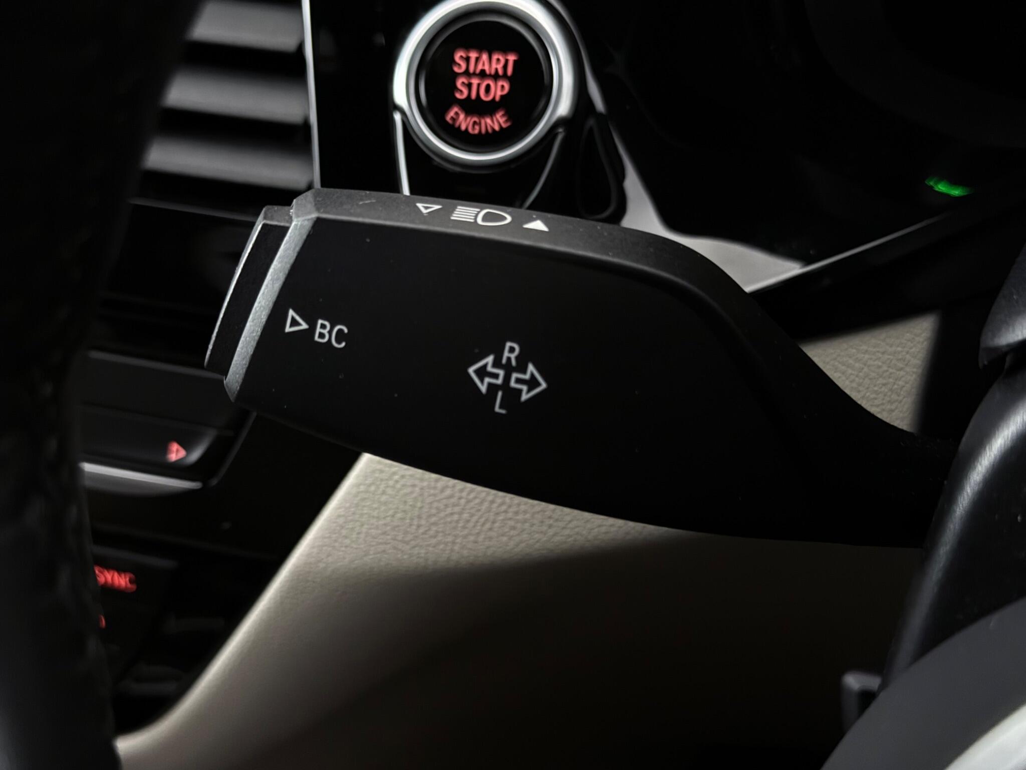 BMW 5 Series view 16