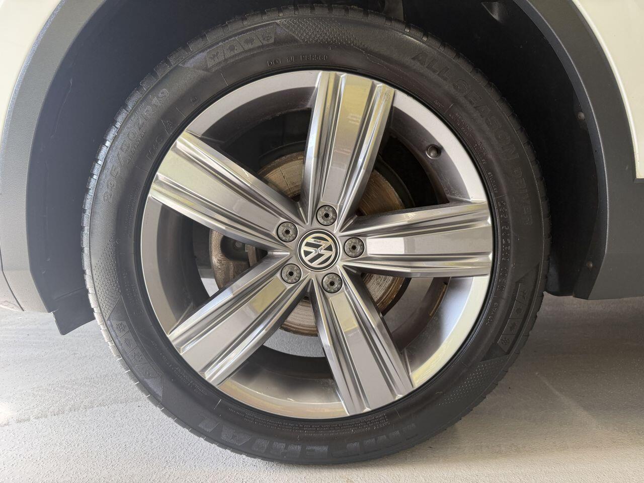 Volkswagen Tiguan Allspace view 46
