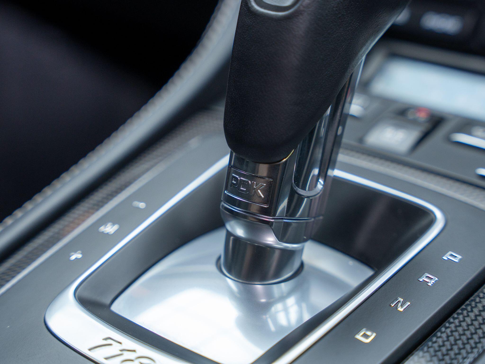 Porsche Cayman view 26