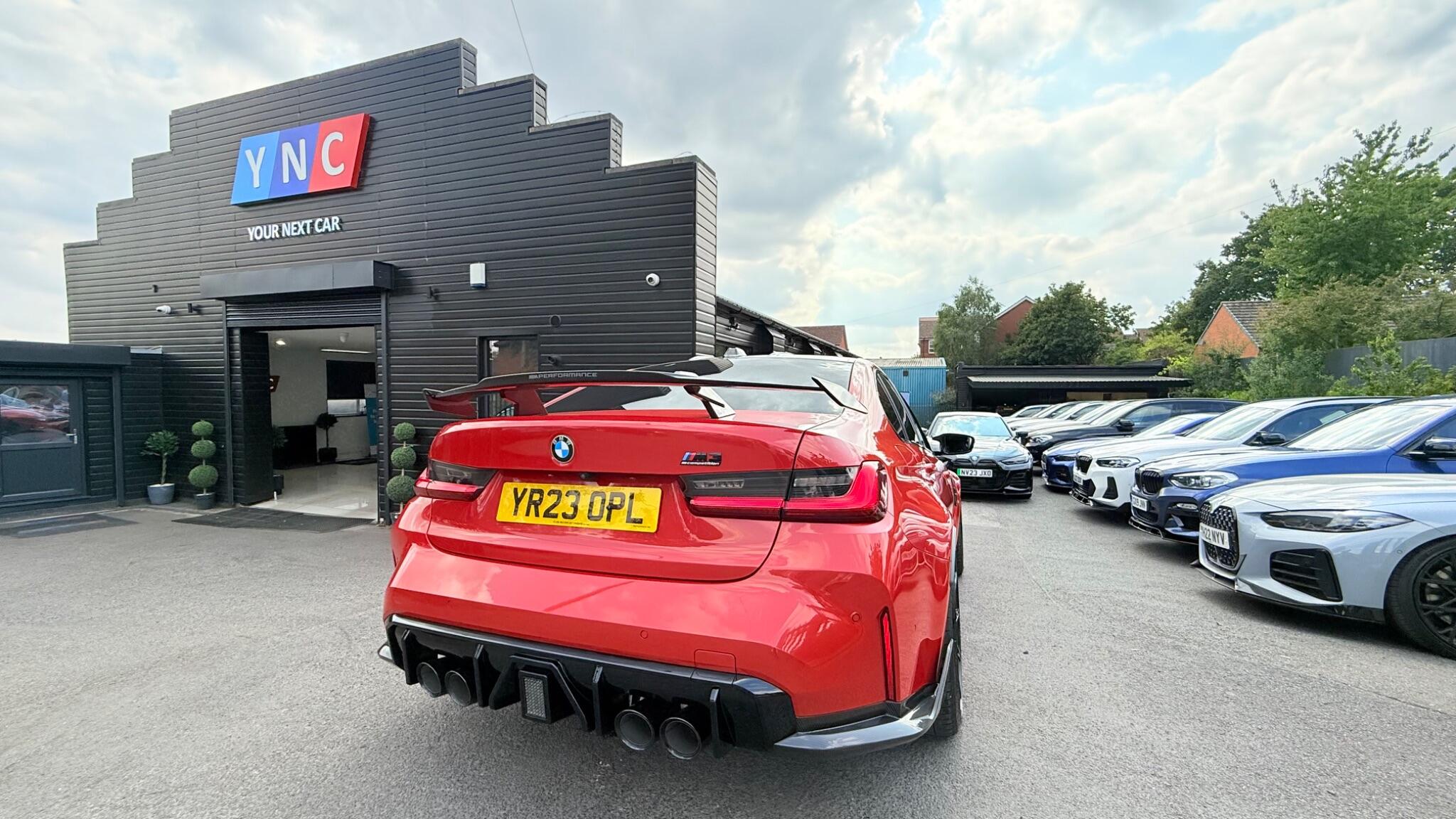 BMW M3 view 3