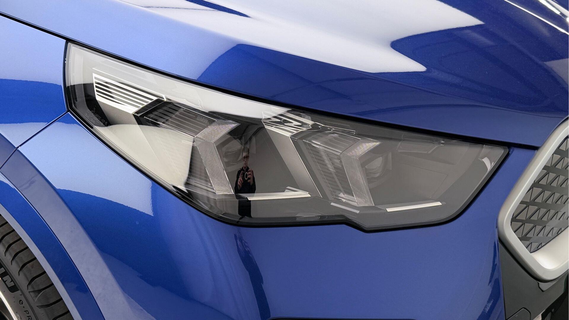 BMW iX2 view 23