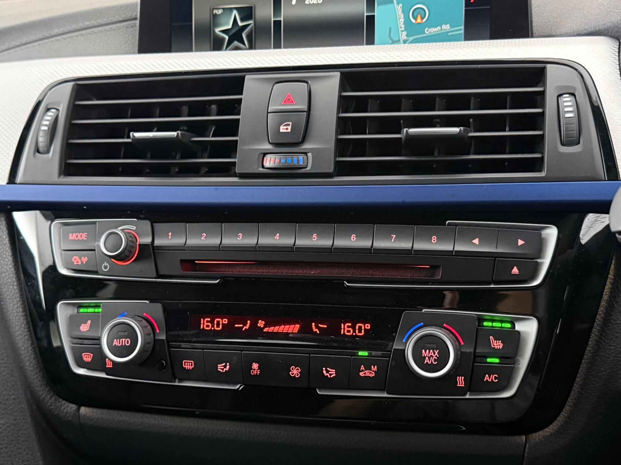 BMW 3 Series view 18