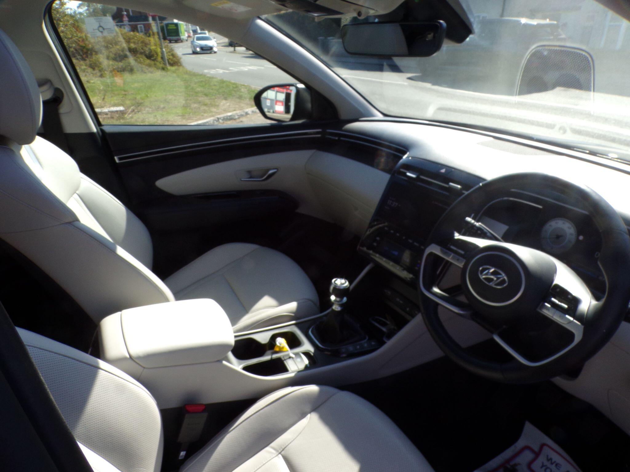 Hyundai Tucson view 22