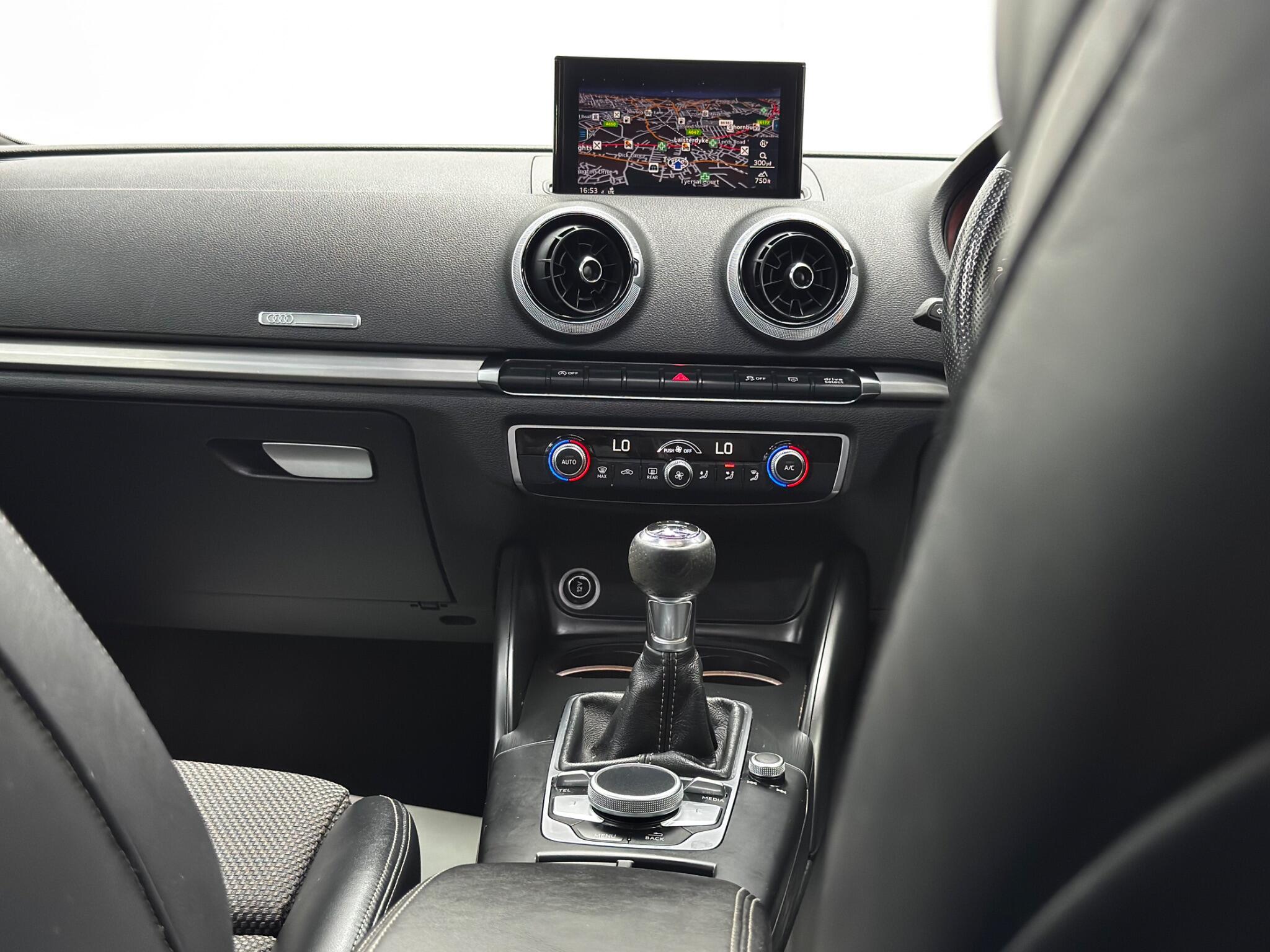 Audi A3 view 32