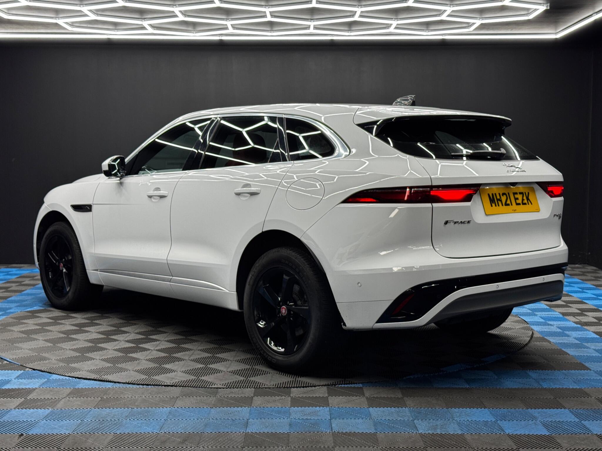Jaguar F-Pace view 7