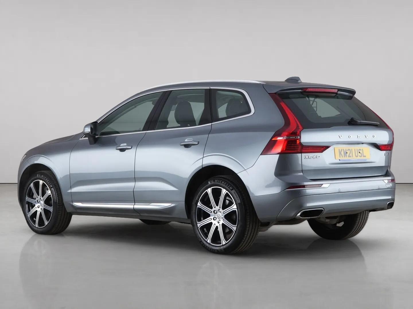 Volvo XC60 view 8