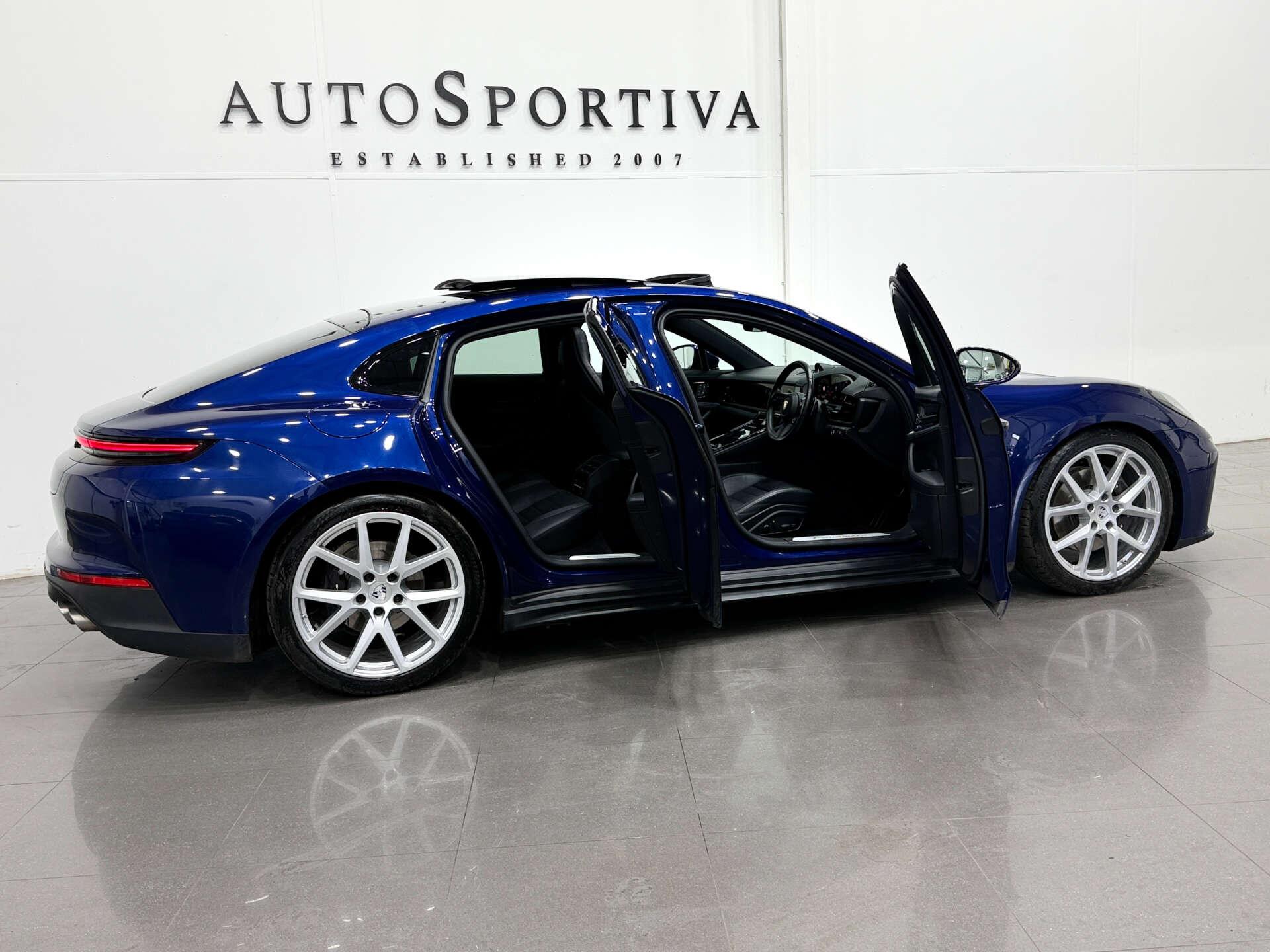 Porsche Panamera view 13
