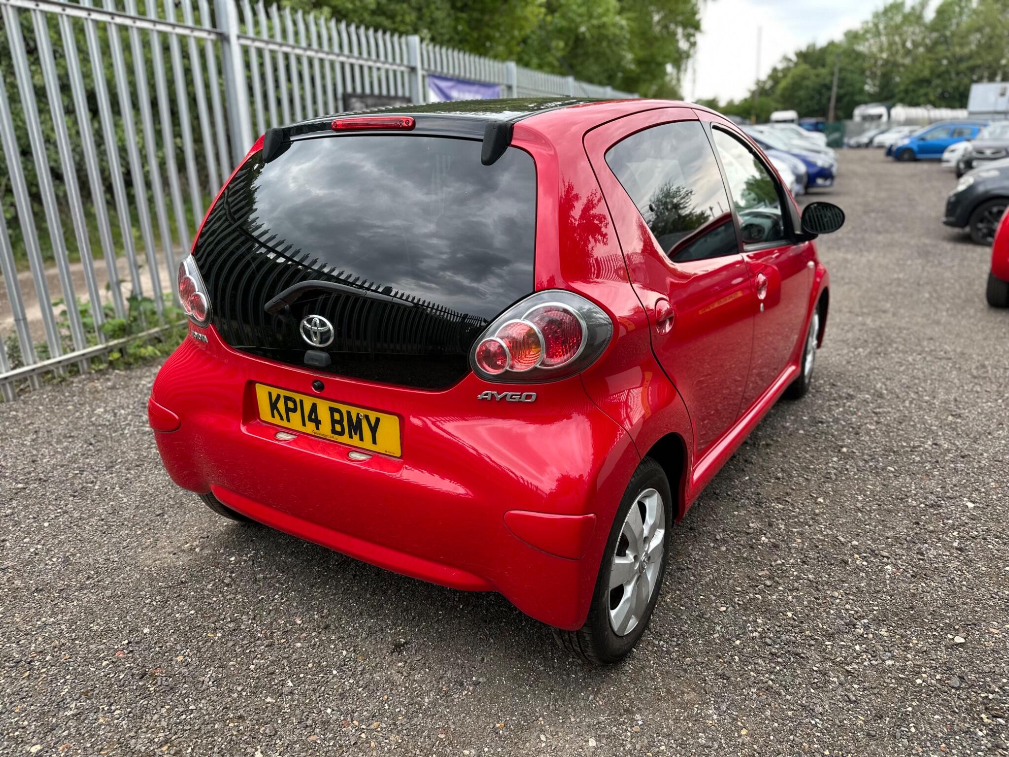 2014 Toyota AYGO image 10