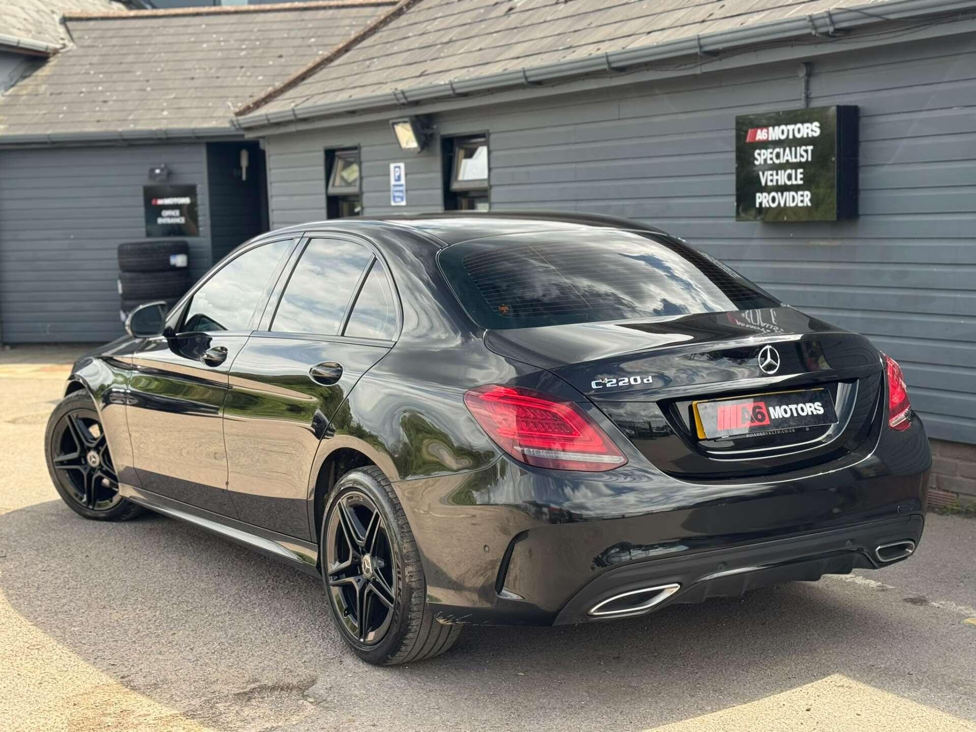 Mercedes-Benz C Class view 8