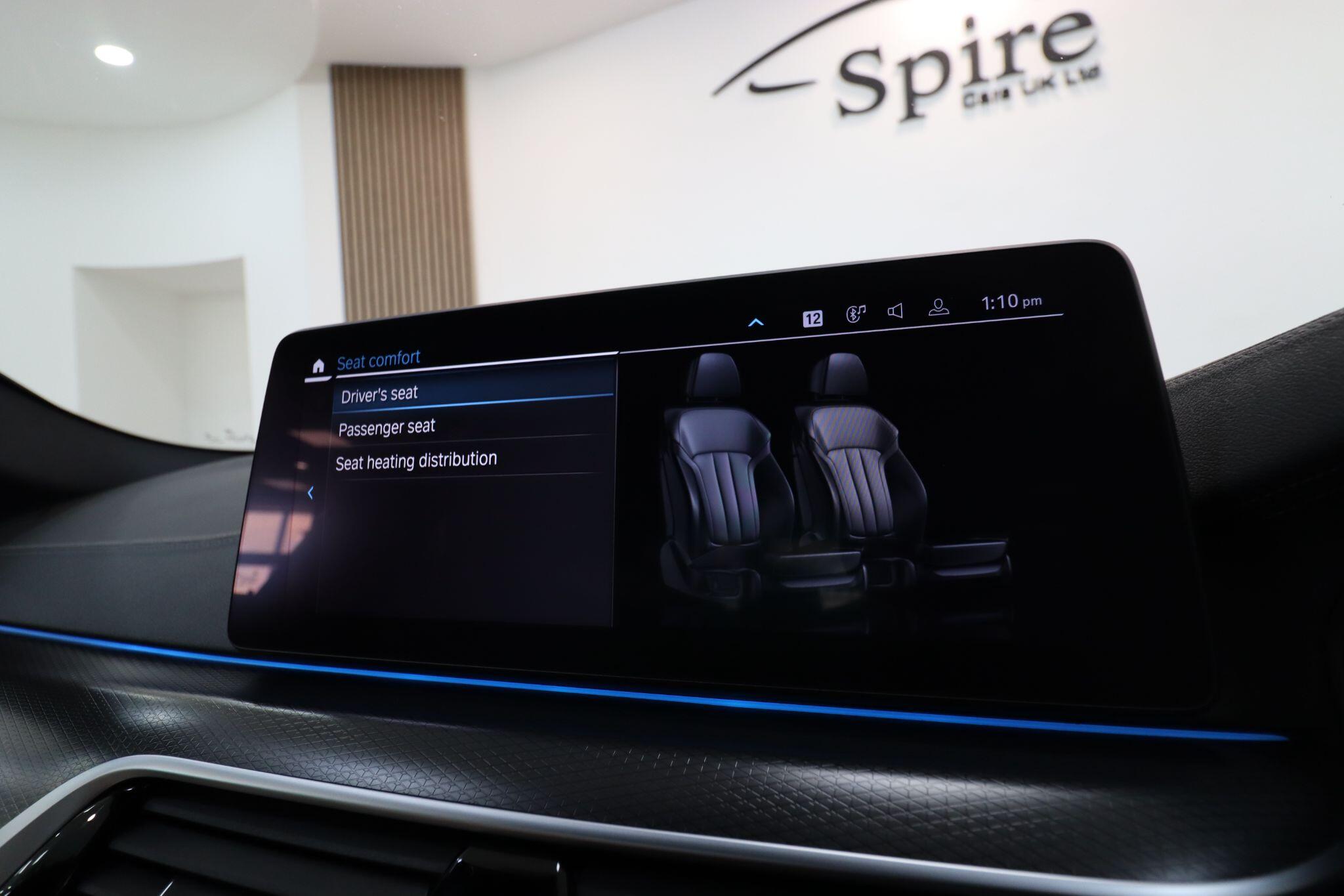 BMW 5 Series view 32