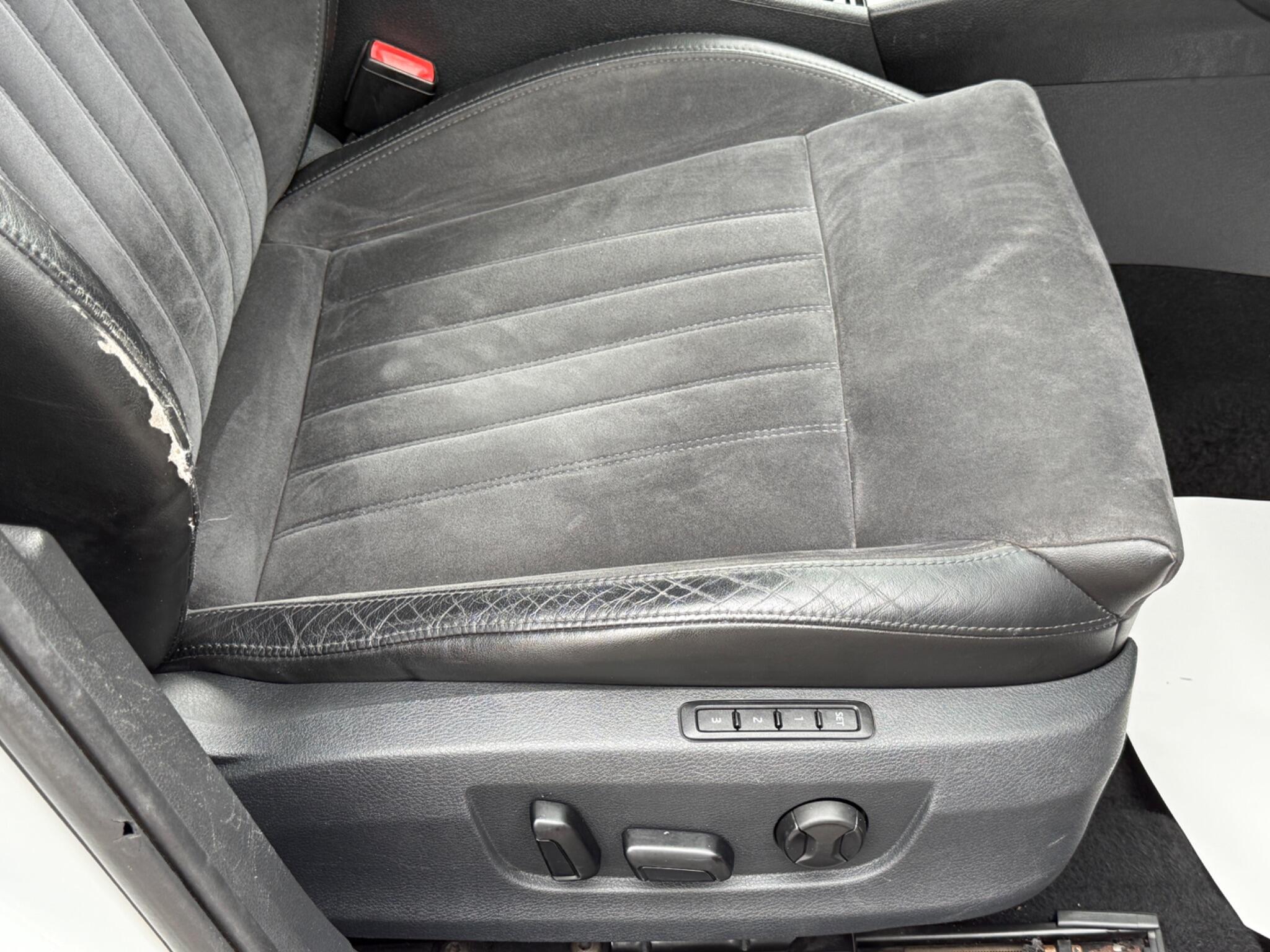 Skoda Superb - Image 32