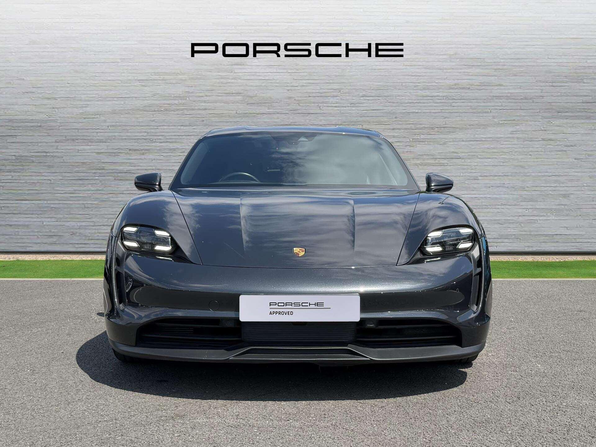 Porsche Taycan view 9