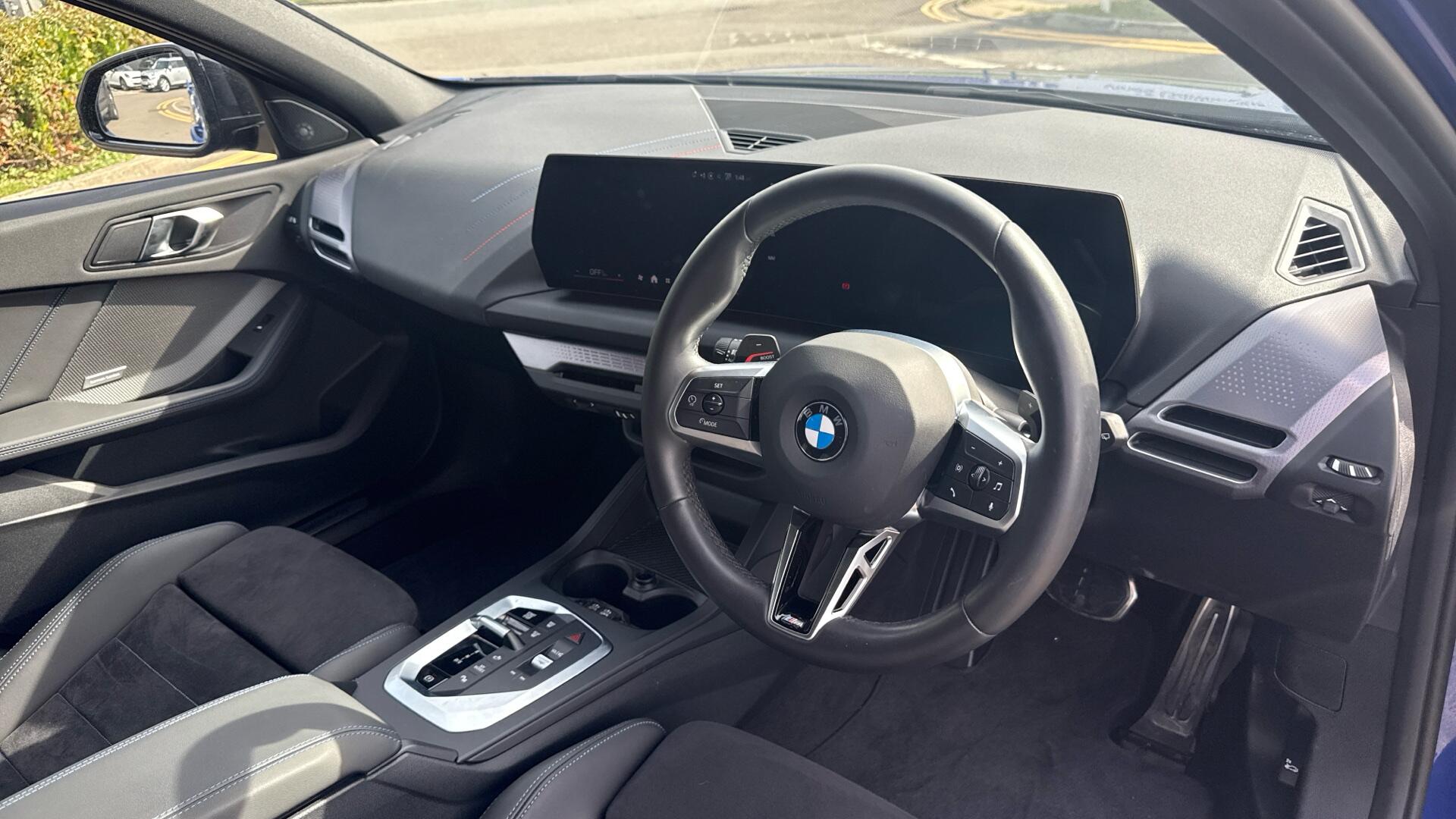 BMW 1 Series view 6