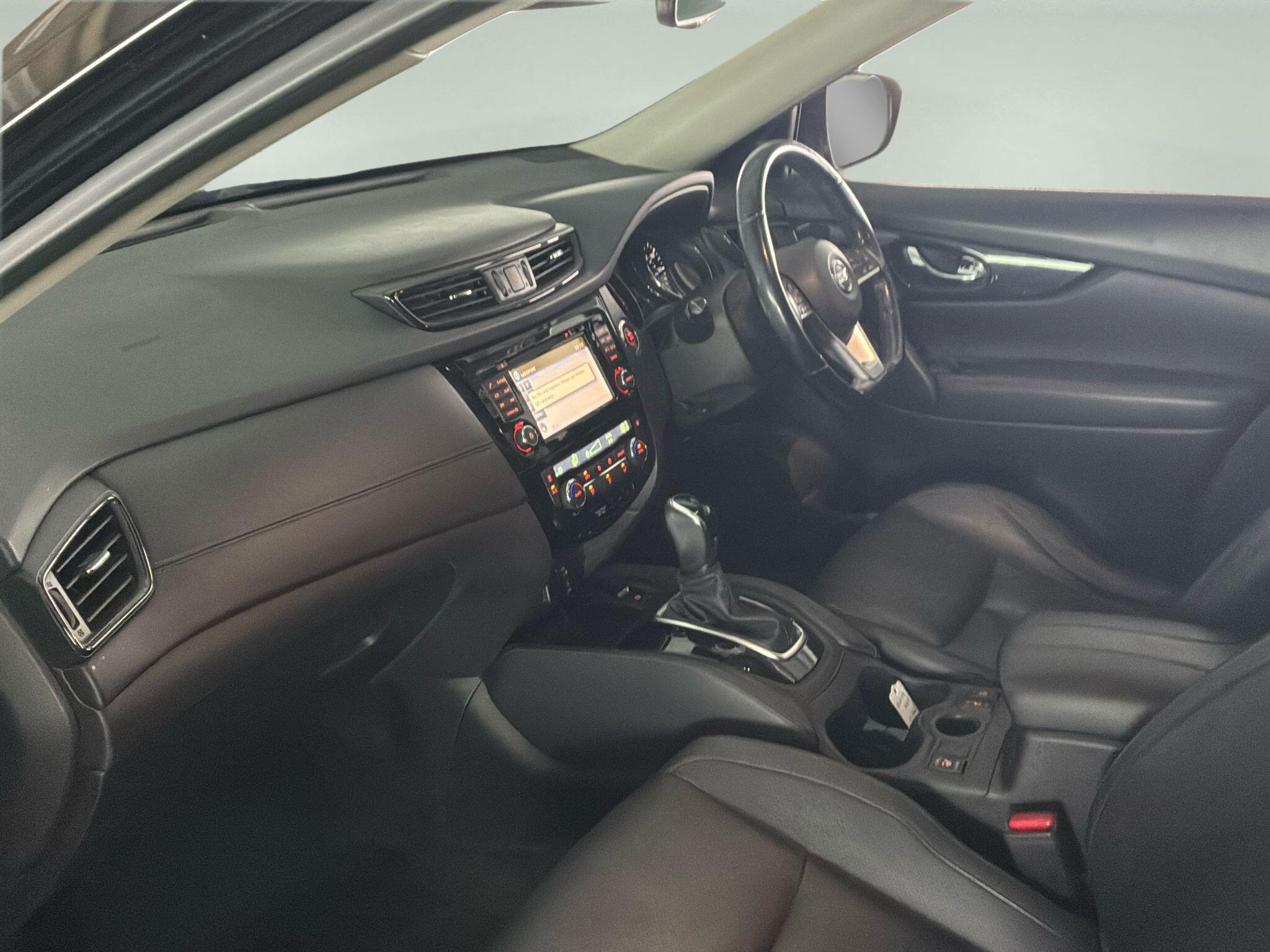 Nissan X-Trail view 10