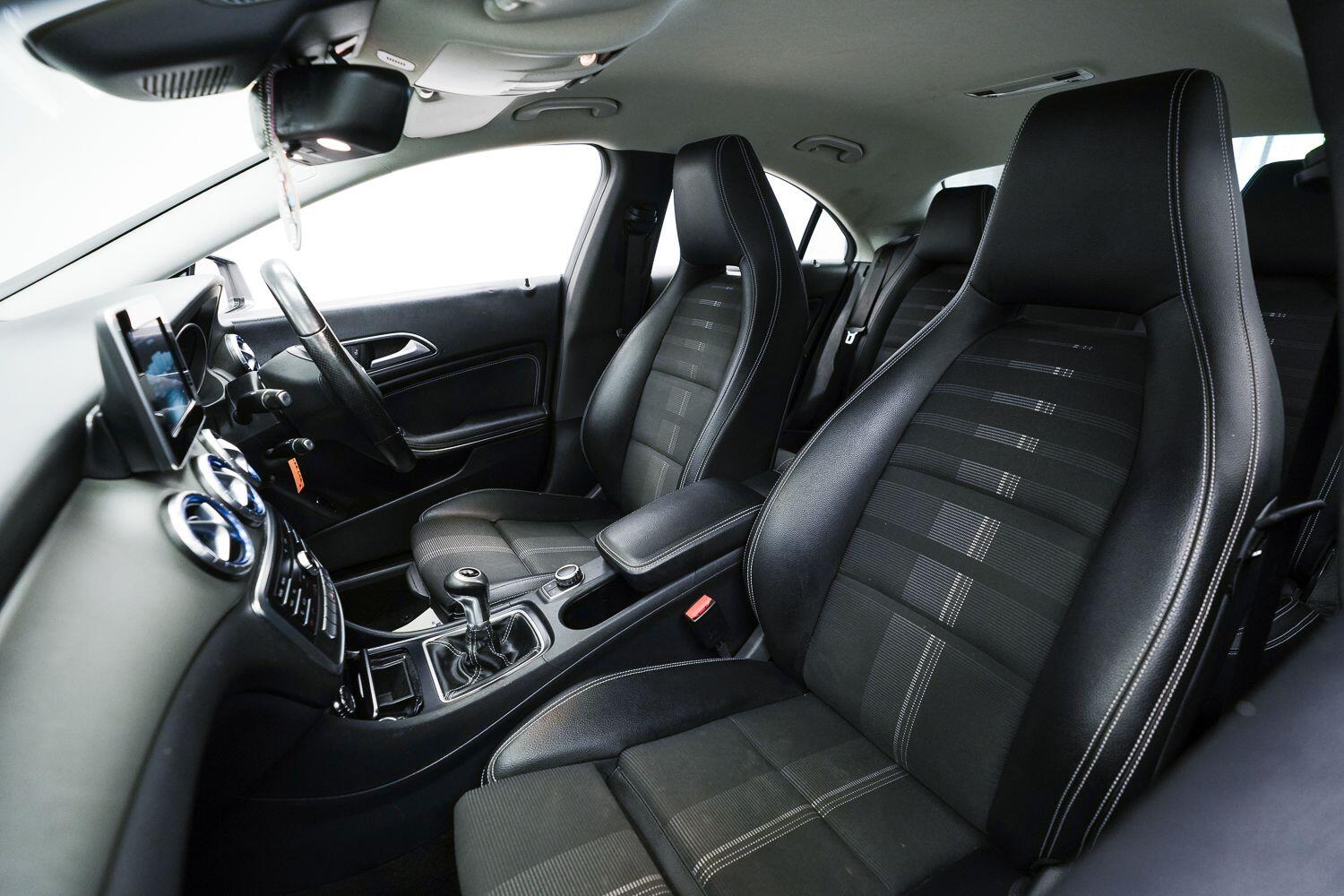 Mercedes-Benz Cla view 22