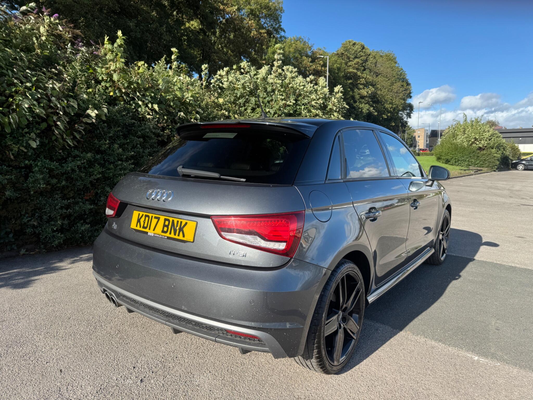 Audi A1 view 8