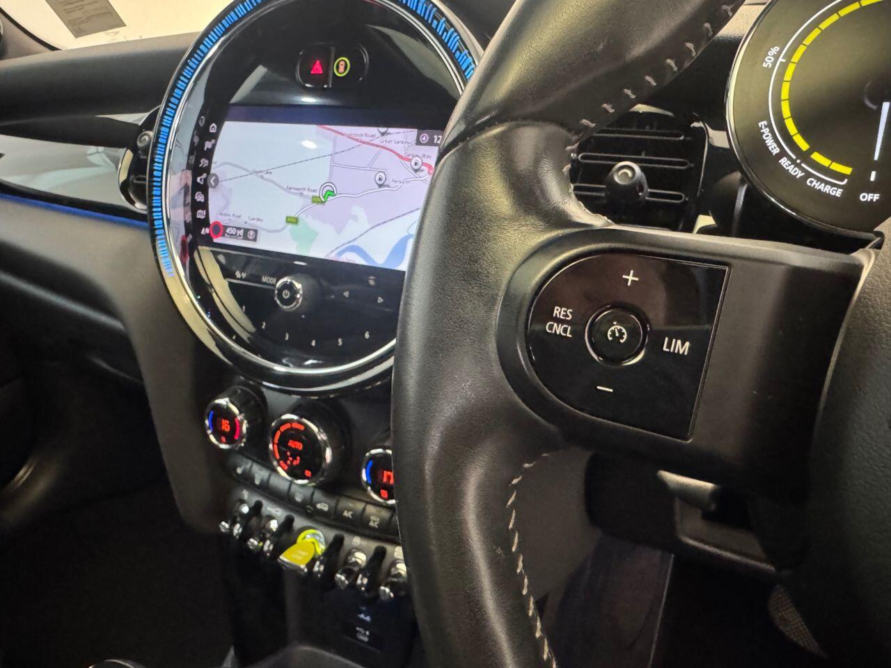 Mini Electric Hatch view 63