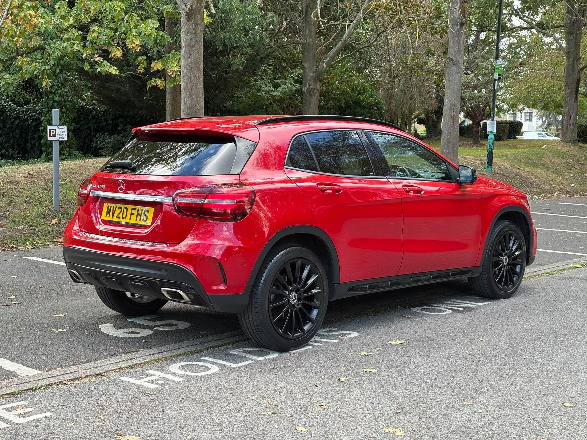 Mercedes-Benz Gla view 5