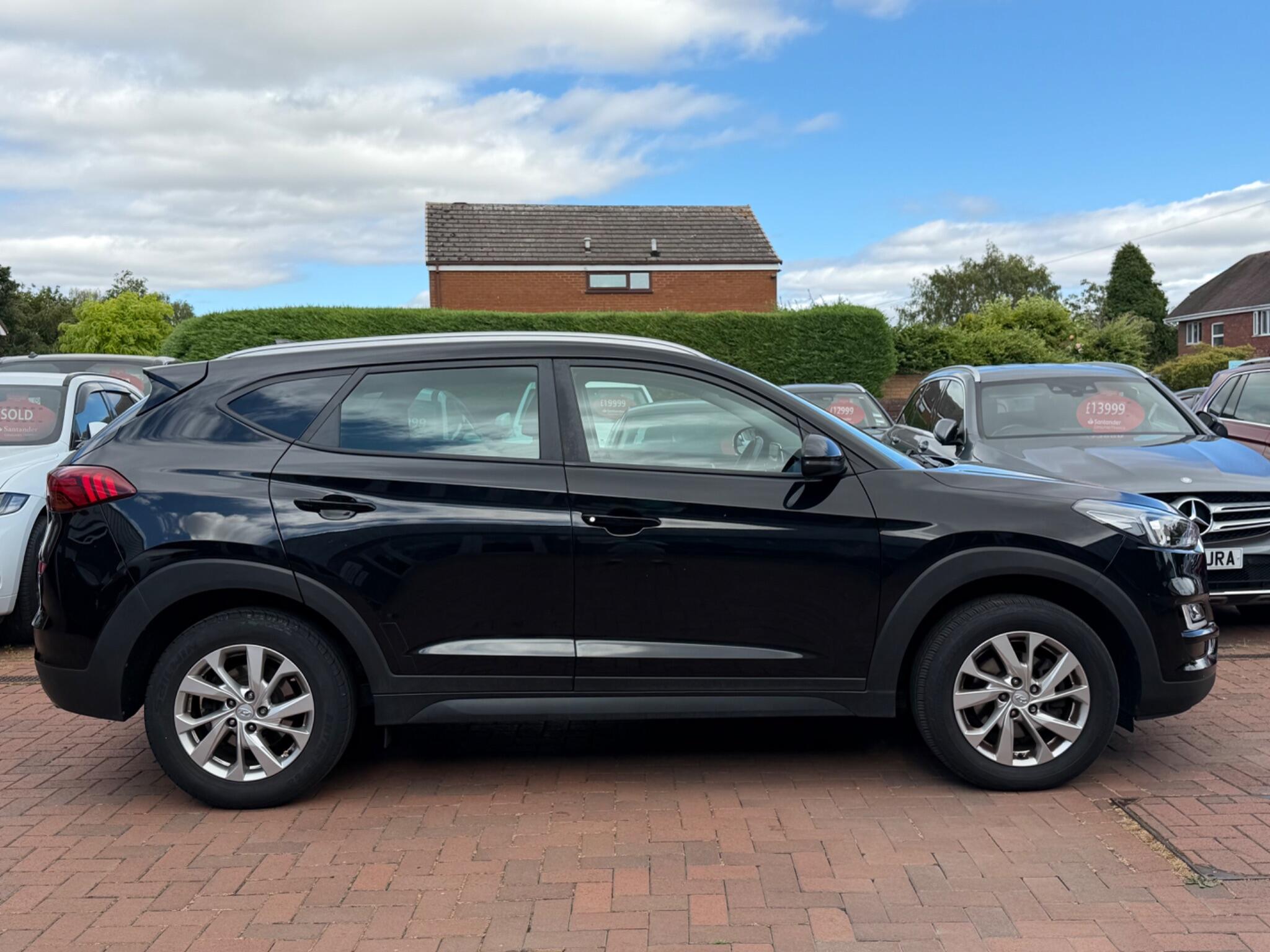 Hyundai Tucson view 21