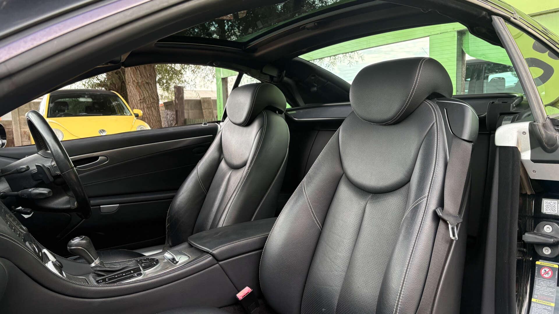 Mercedes-Benz SL view 16