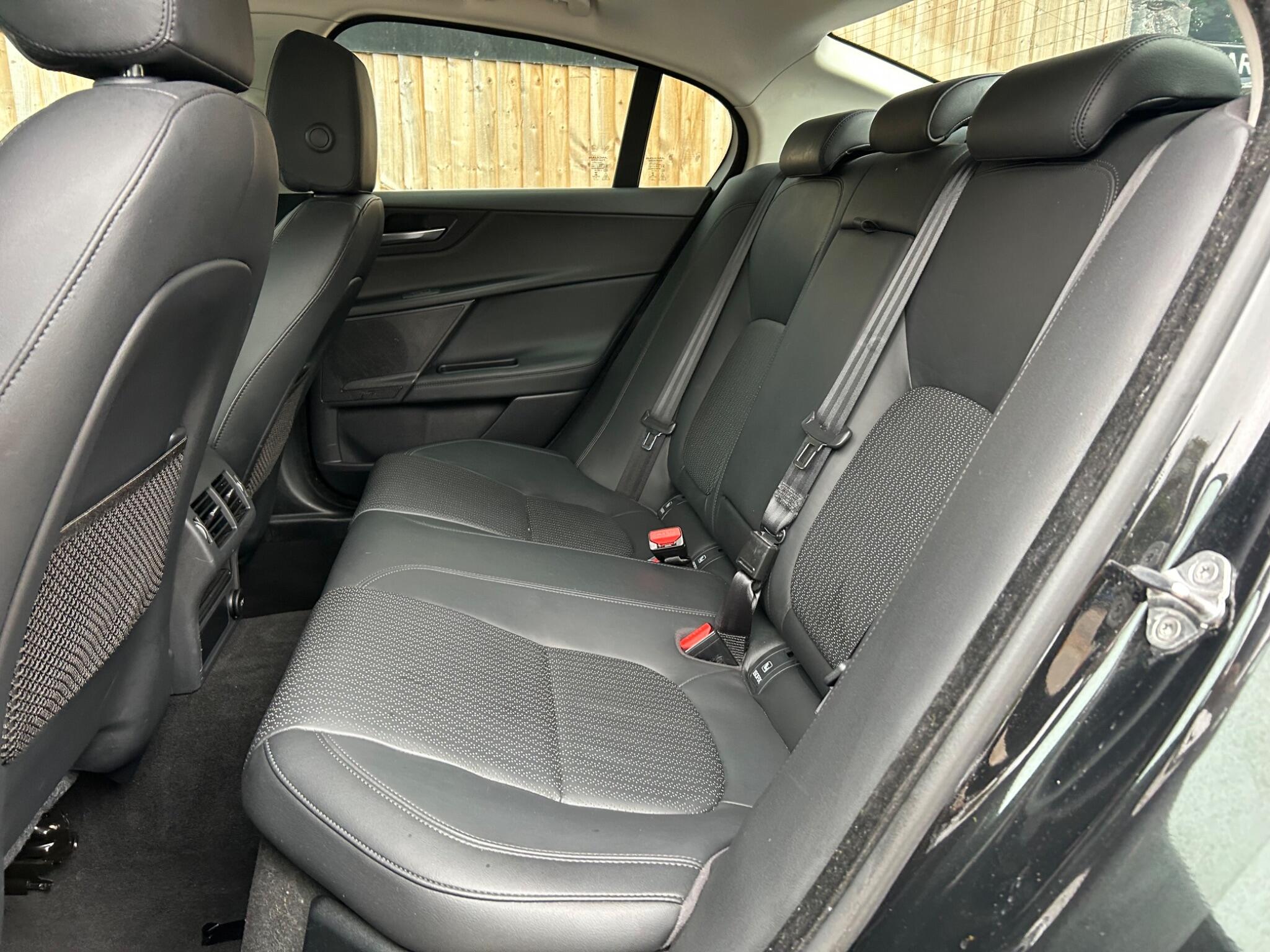 Jaguar Xe view 28