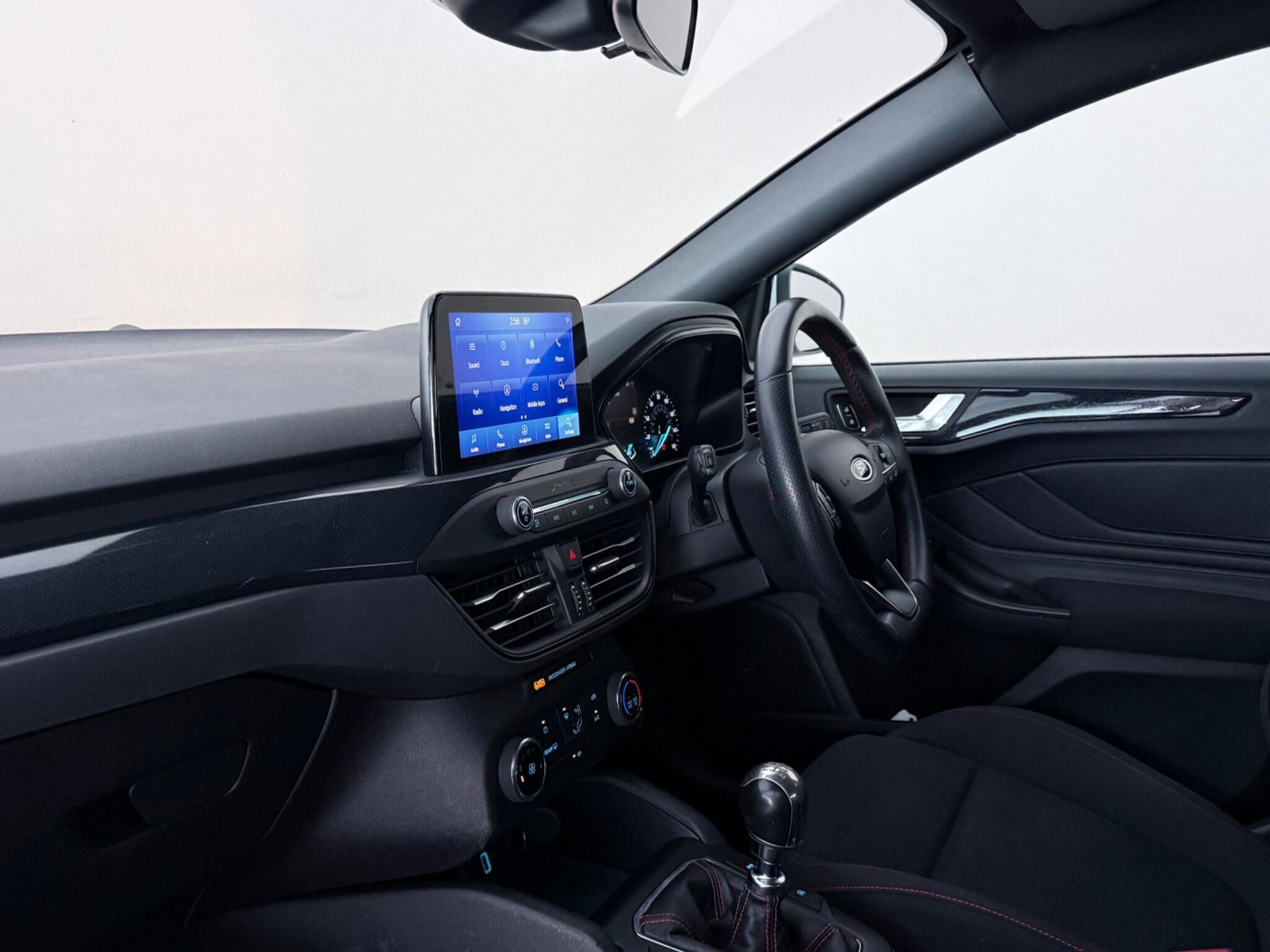 Ford Focus view 4