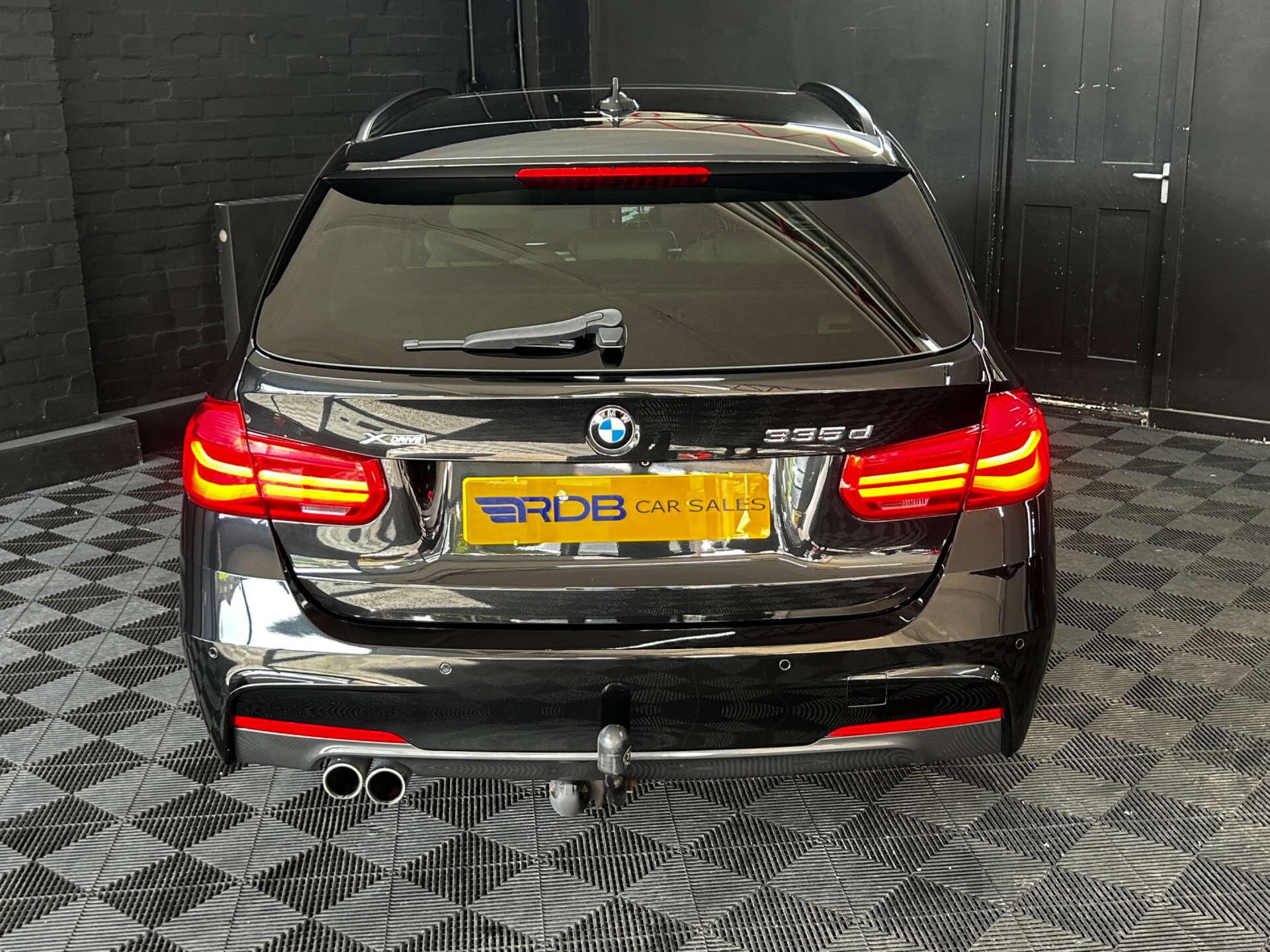 BMW 3 Series view 31