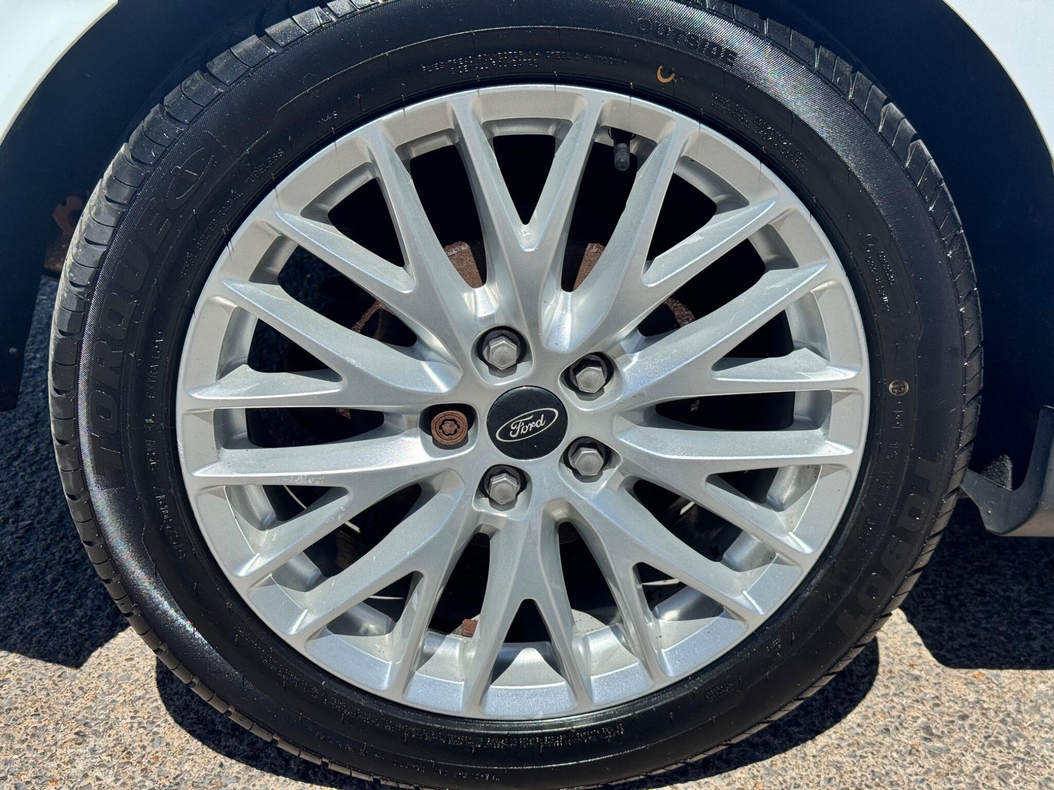 Ford Focus view 37