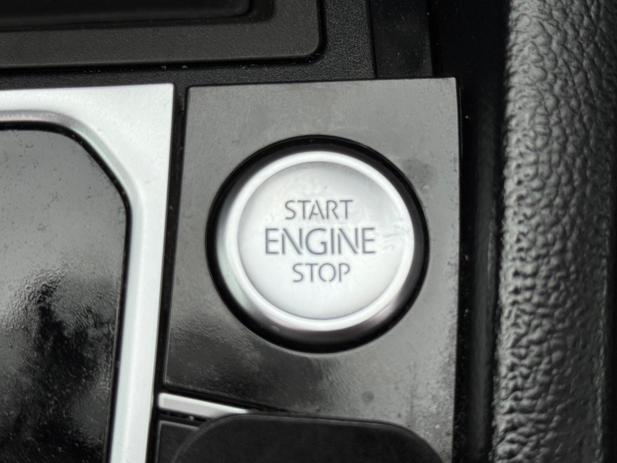 Volkswagen Passat view 43