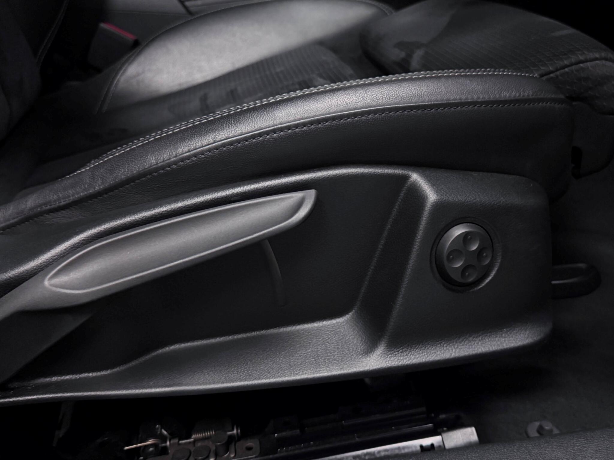 Audi A4 view 22