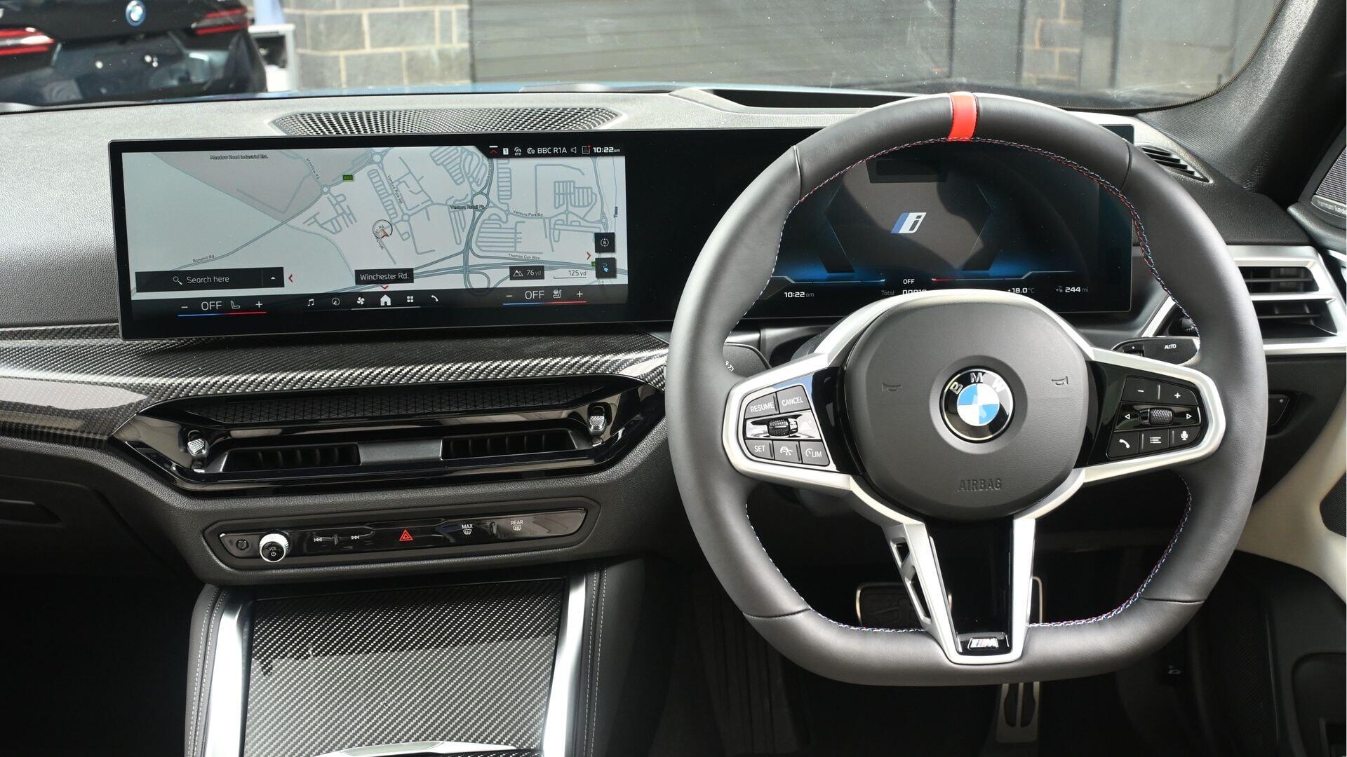 BMW i4 view 5