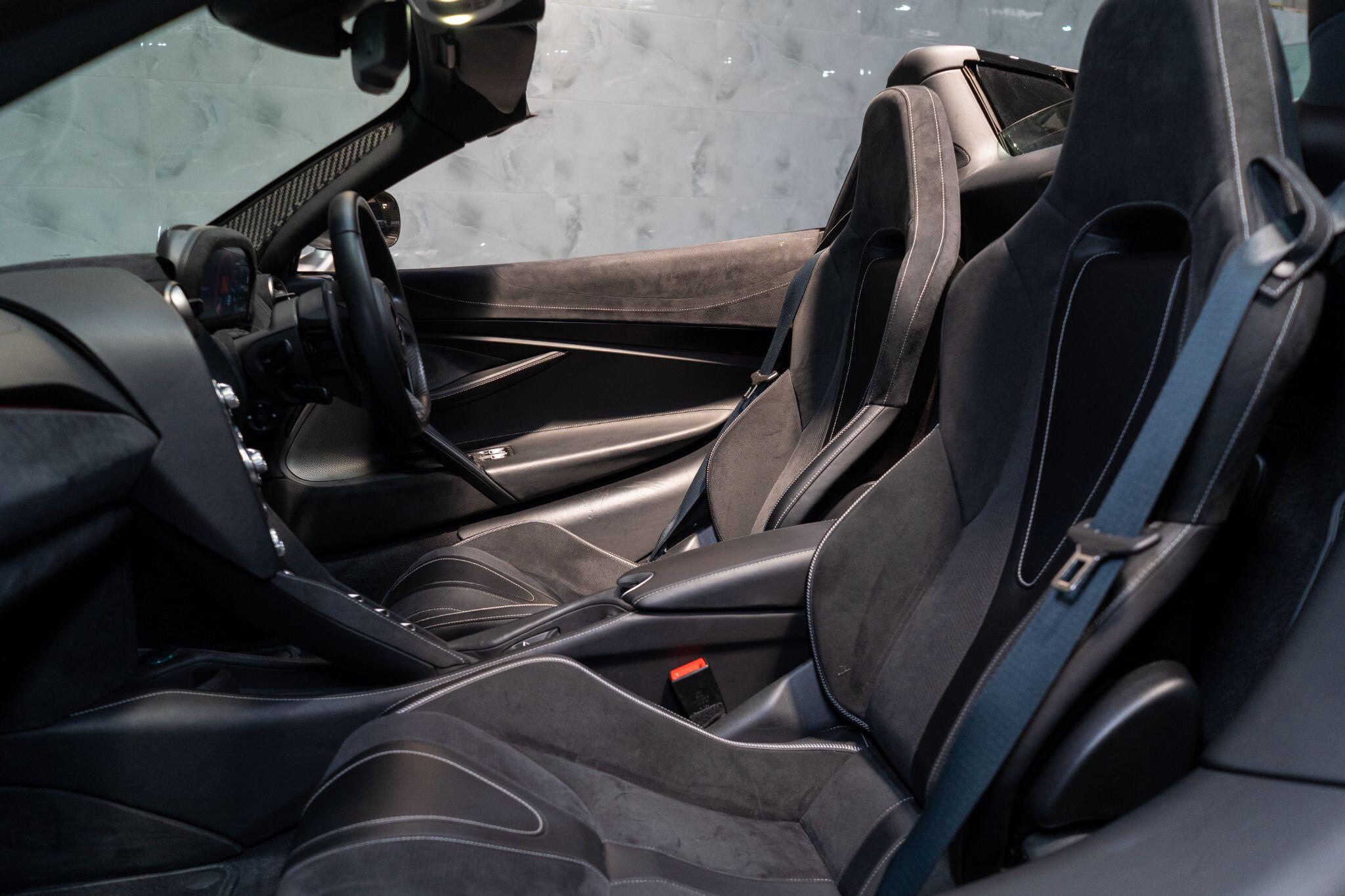 Mclaren 720s view 16