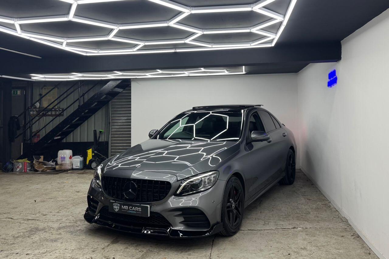 Mercedes-Benz C-Class view 9